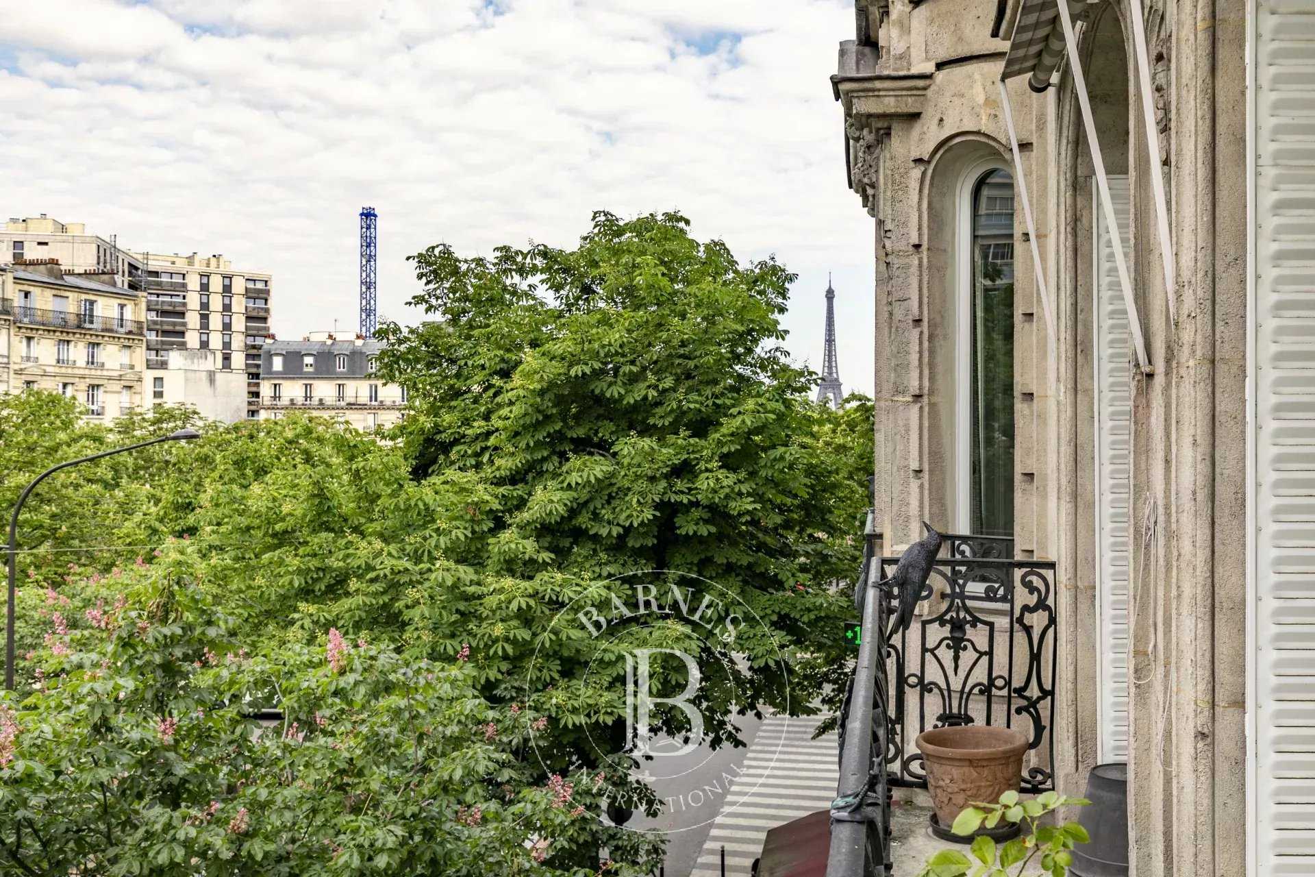 Paris  - Apartment 3 Bedrooms