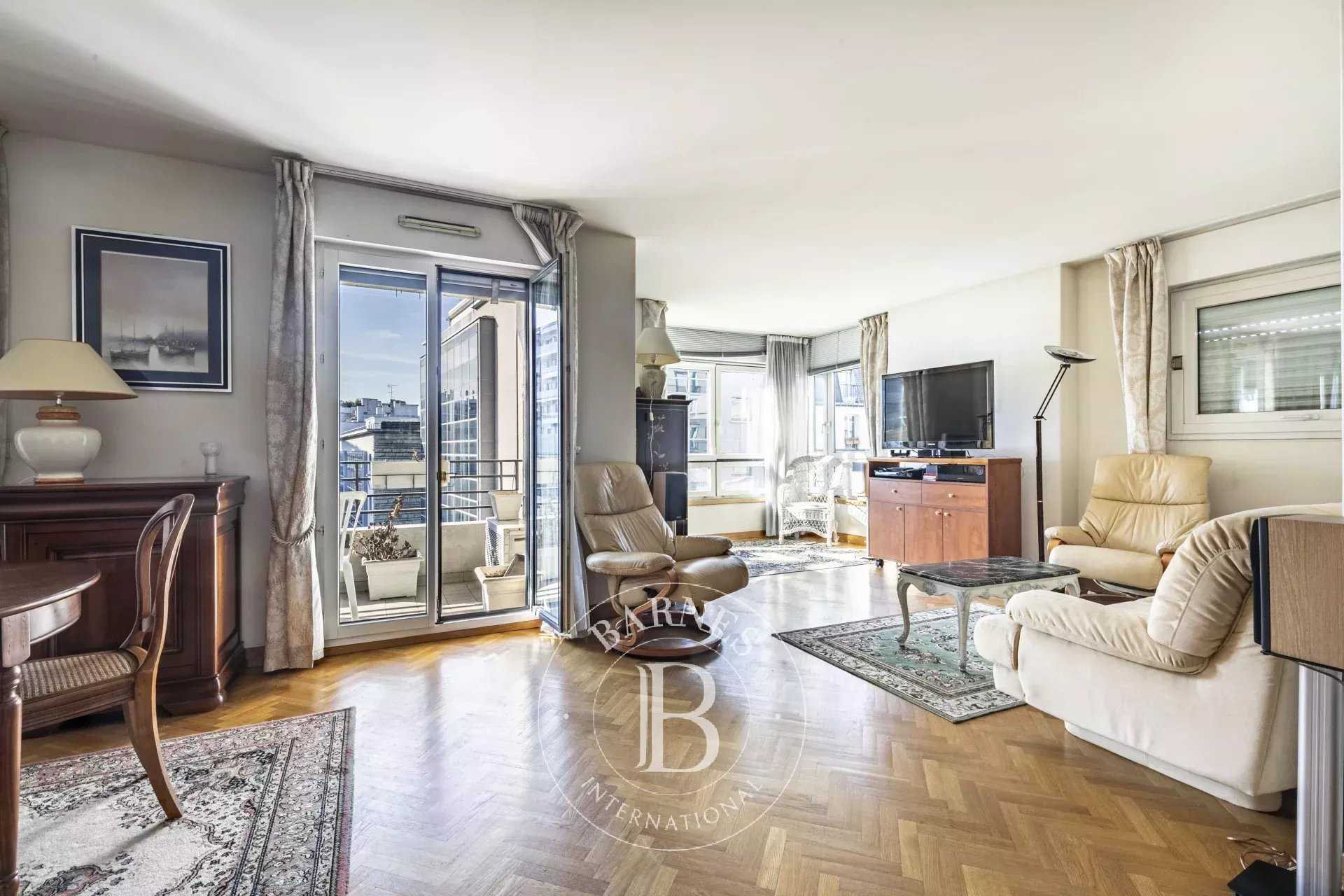 Paris  - Apartment 3 Bedrooms