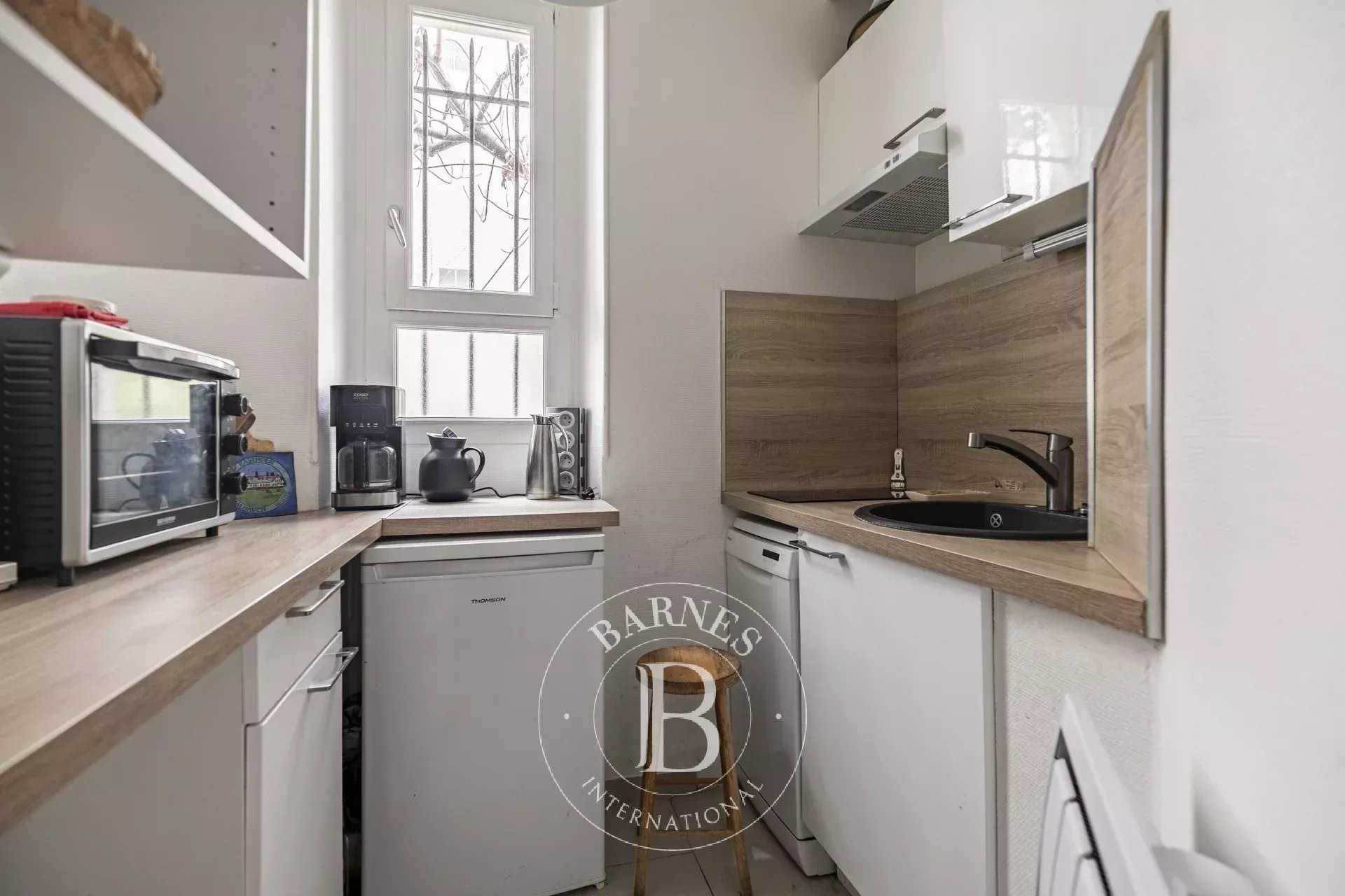 Paris  - Appartement 2 Pi&egrave;ces, 1 Chambre