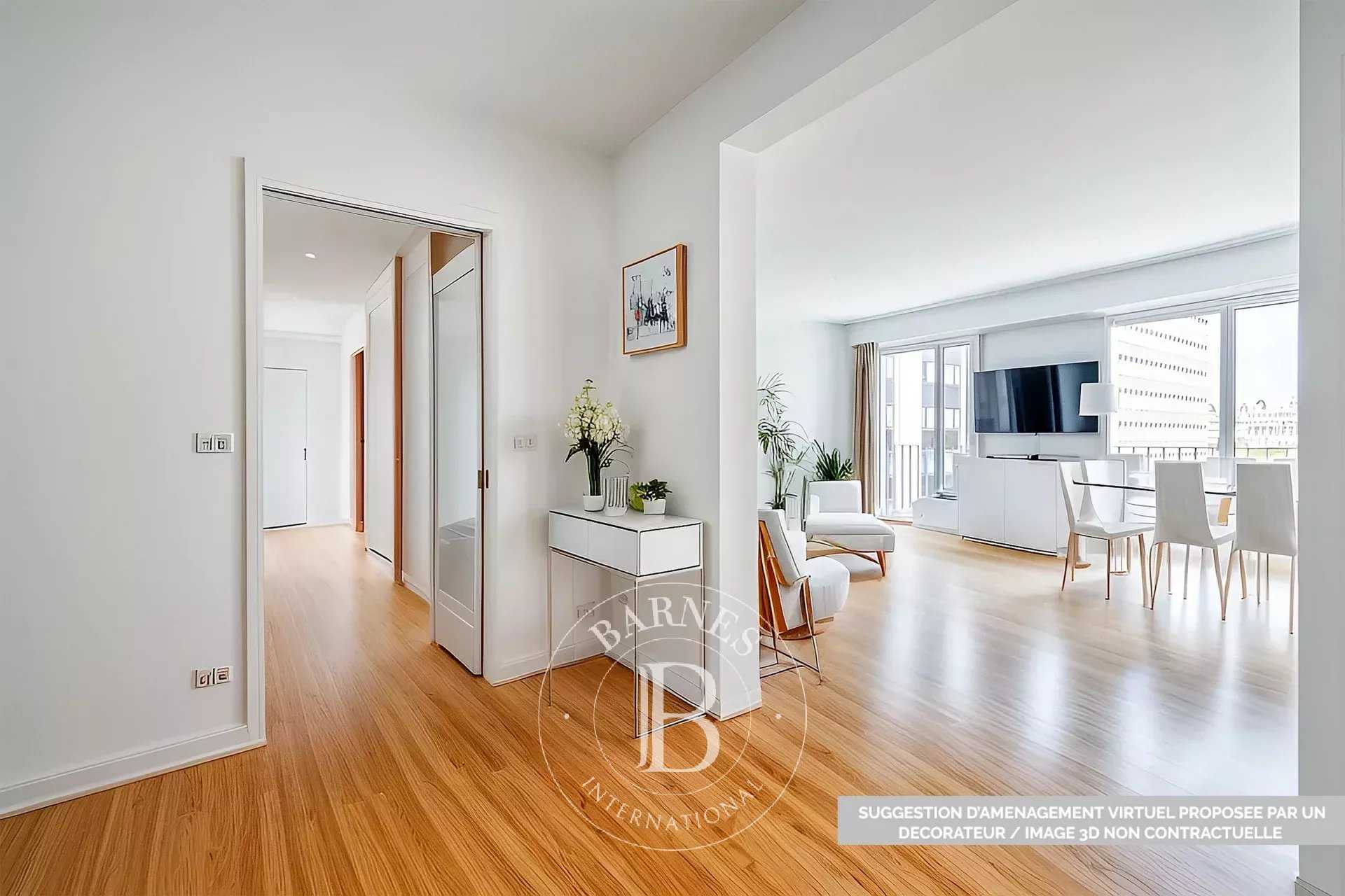 Paris  - Appartement 4 Pièces 2 Chambres