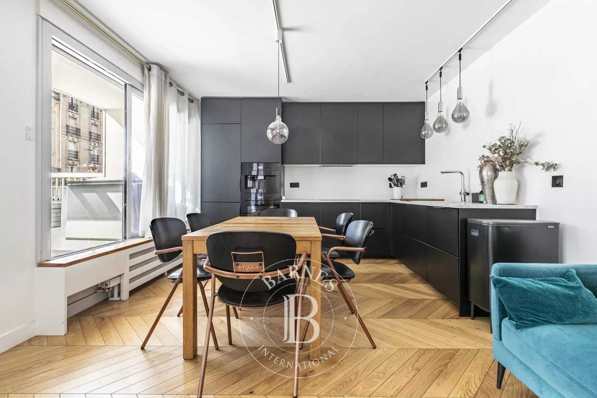 Paris  - Apartment 3 Bedrooms
