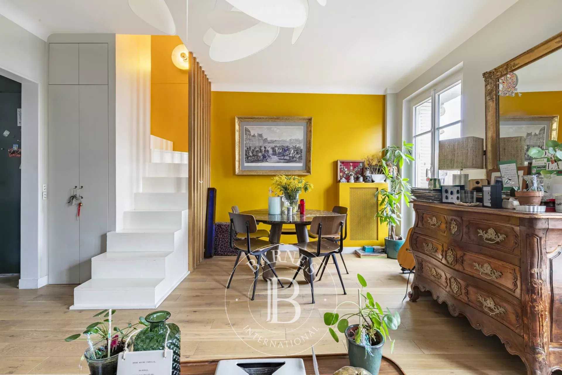 Paris  - Appartement 5 Pi&egrave;ces 4 Chambres