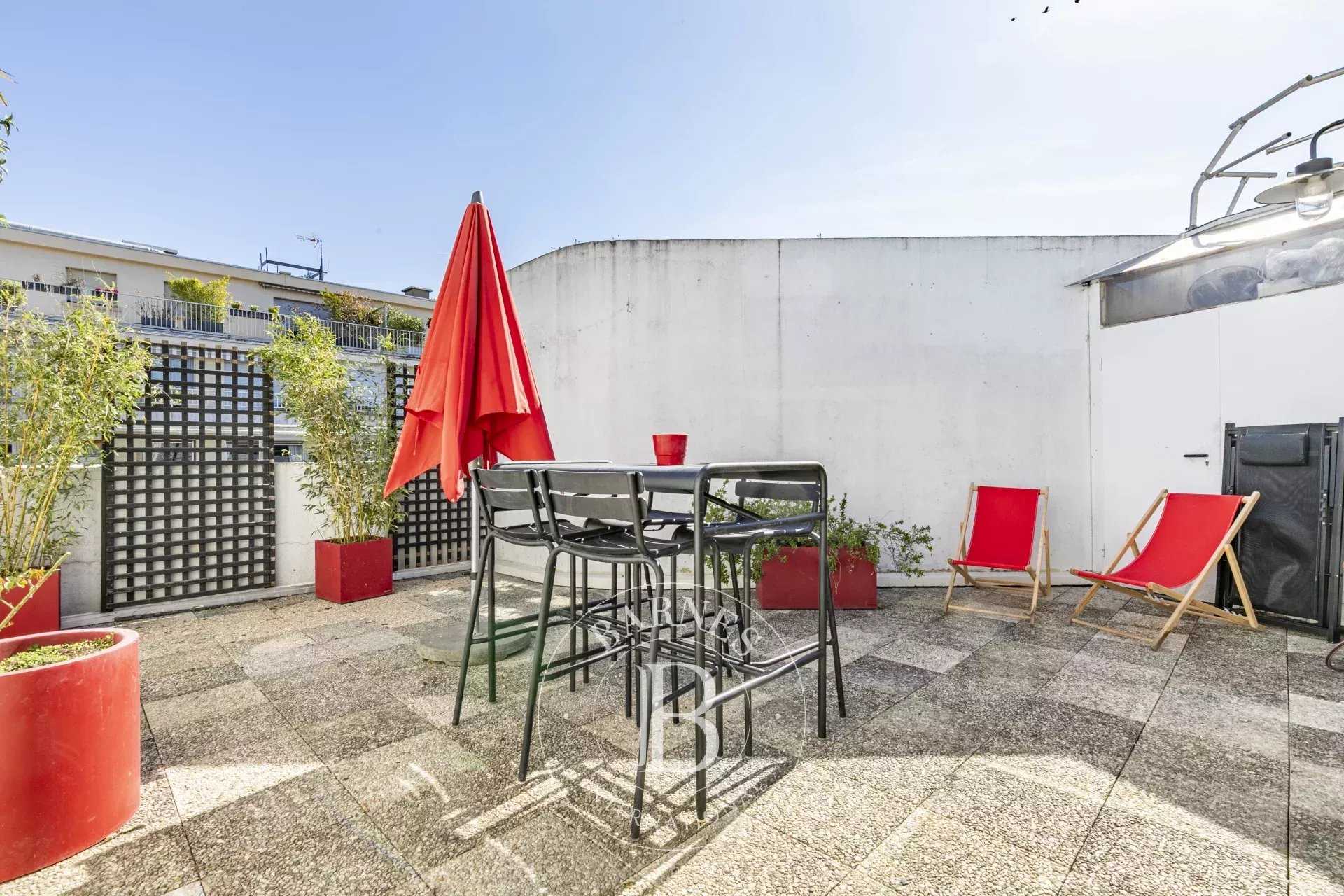 Paris  - Appartement 2 Pièces, 1 Chambre