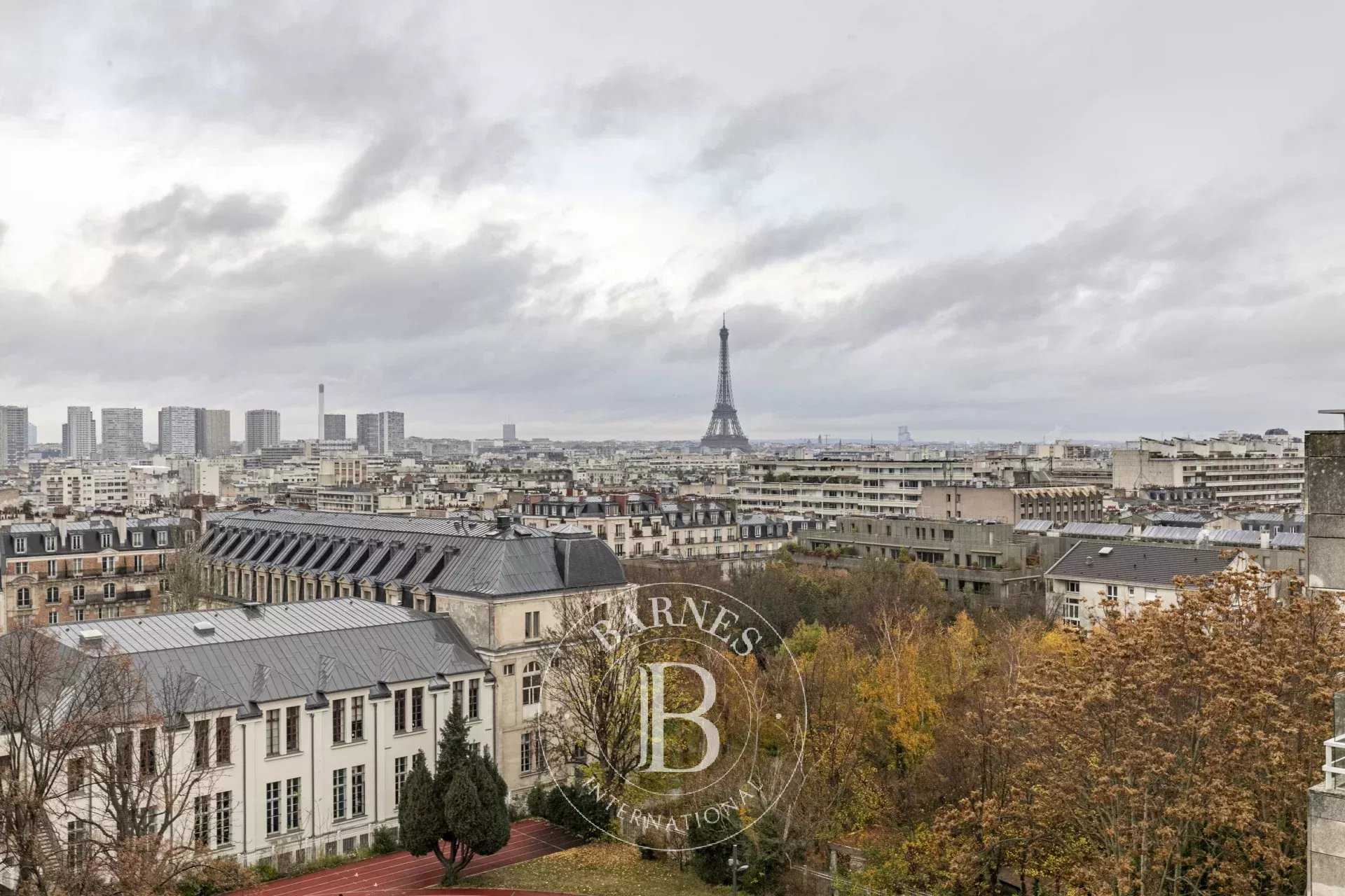 Paris  - Appartement 2 Pièces, 1 Chambre