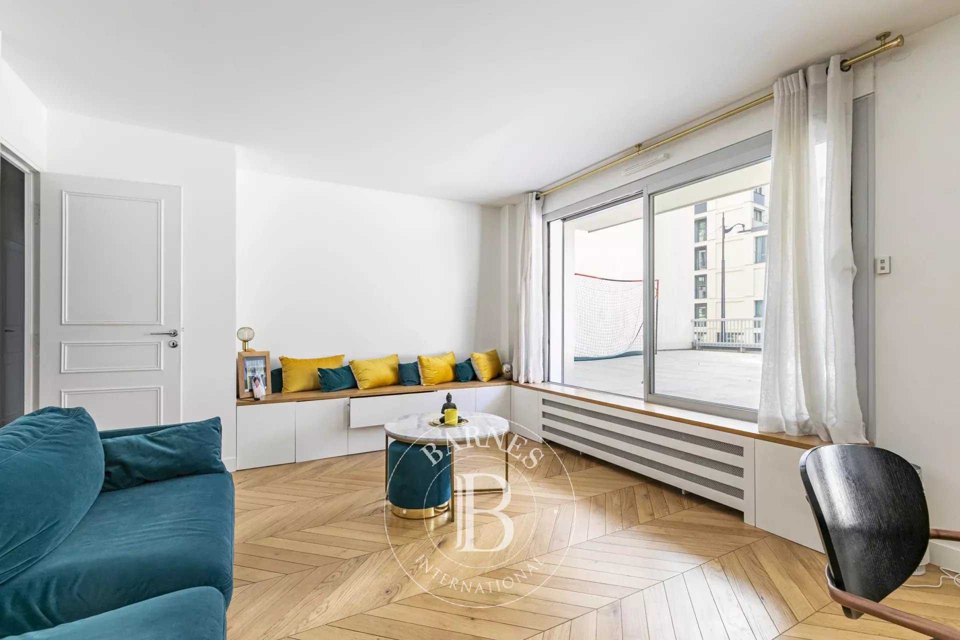 Paris  - Apartment 3 Bedrooms