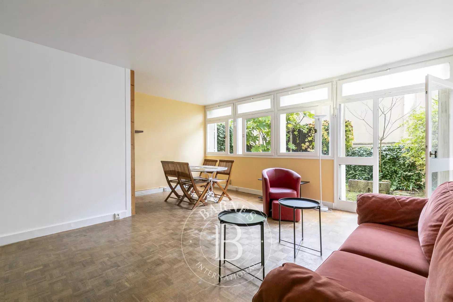 Paris  - Apartment 