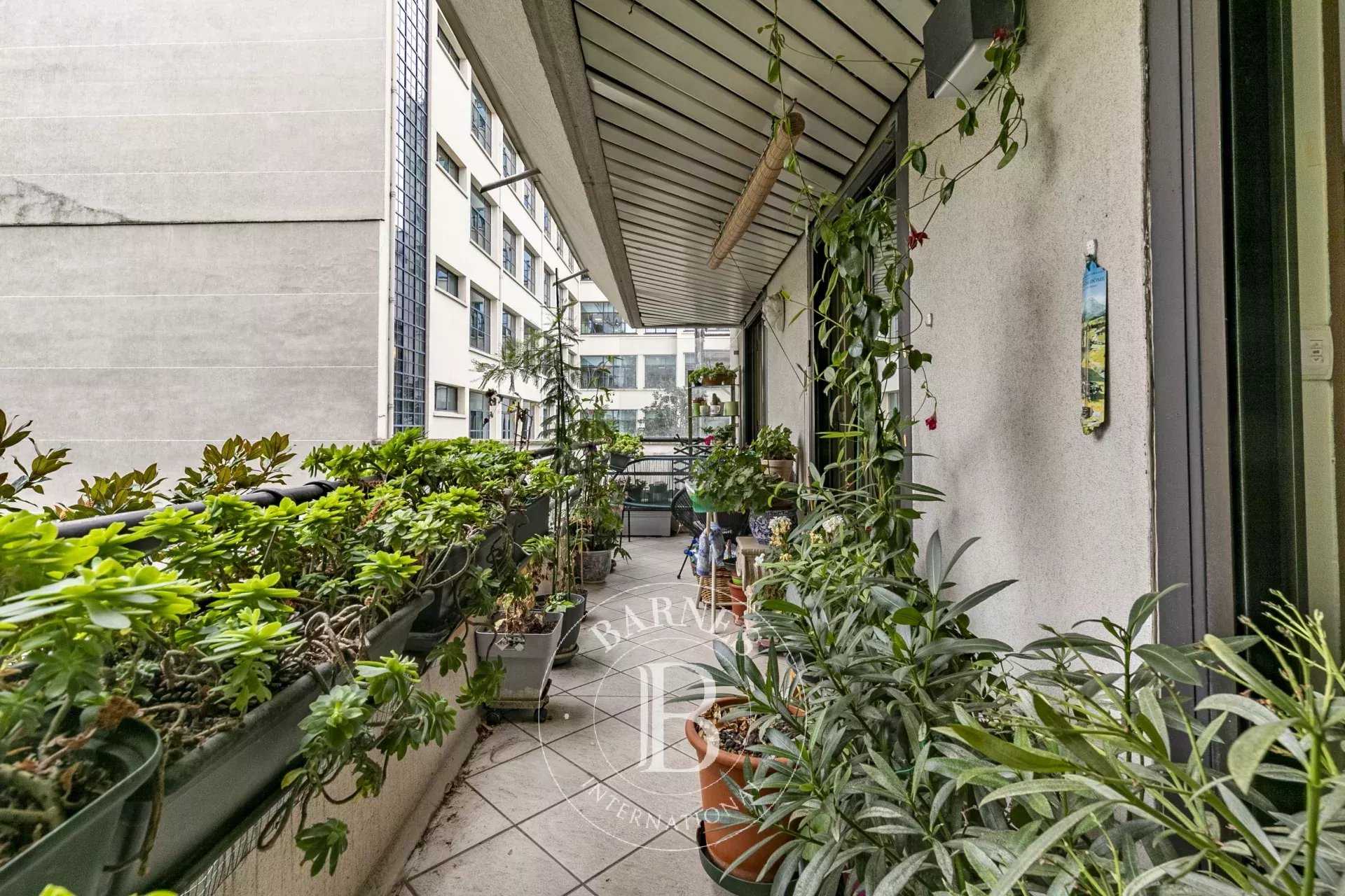 Paris  - Appartement 3 Pièces 2 Chambres