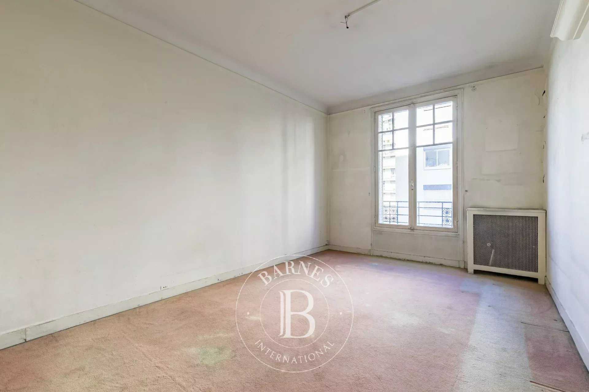 Paris  - Apartment 2 Bedrooms