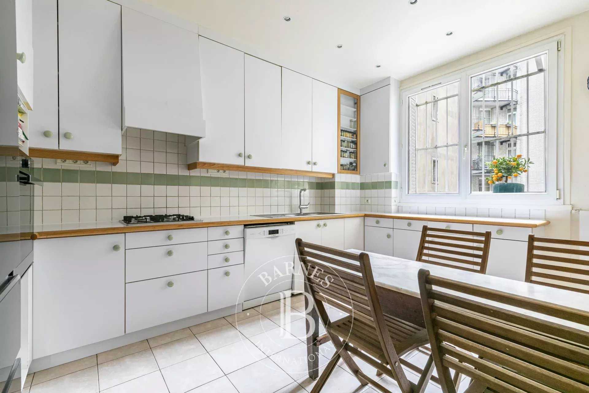 Paris  - Apartment 4 Bedrooms