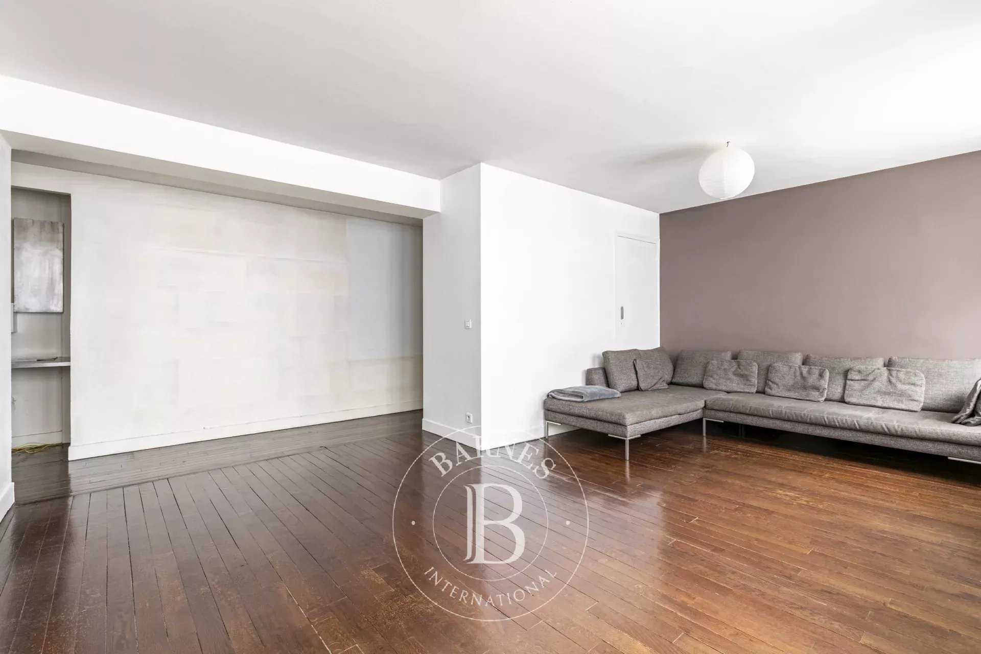 Paris  - Apartment 2 Bedrooms