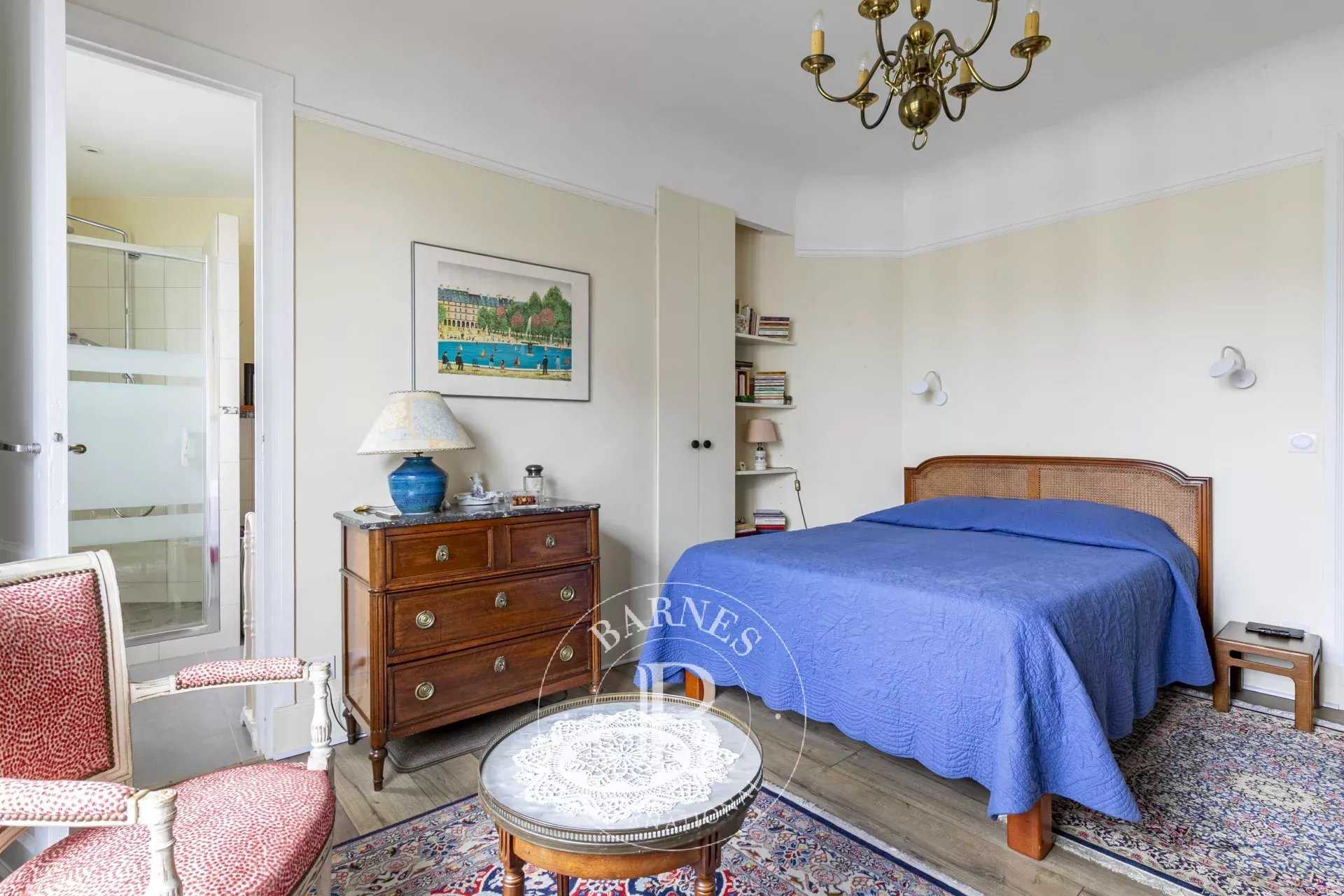 Paris  - Appartement 3 Pièces, 1 Chambre