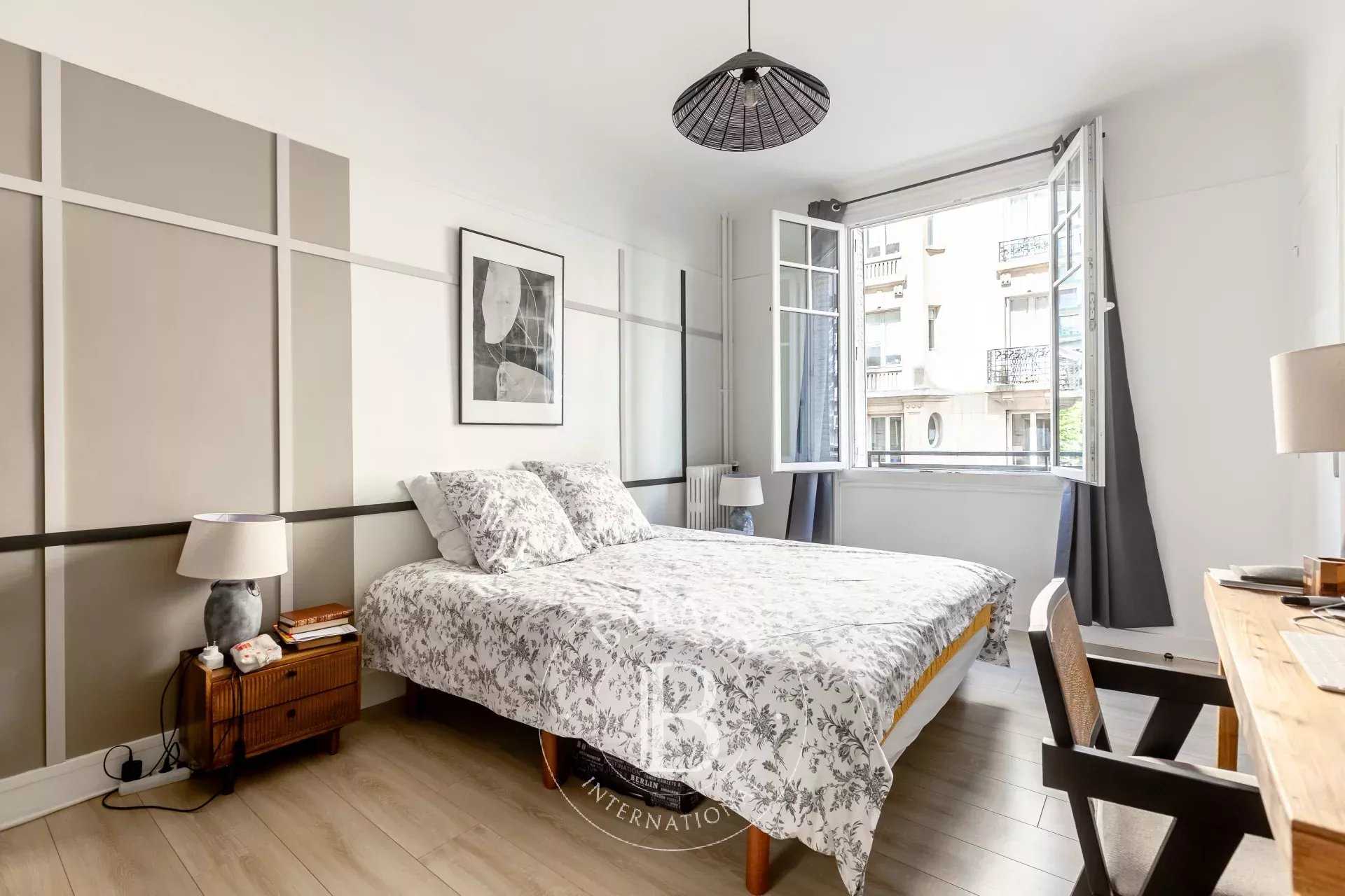Paris  - Apartment 2 Bedrooms