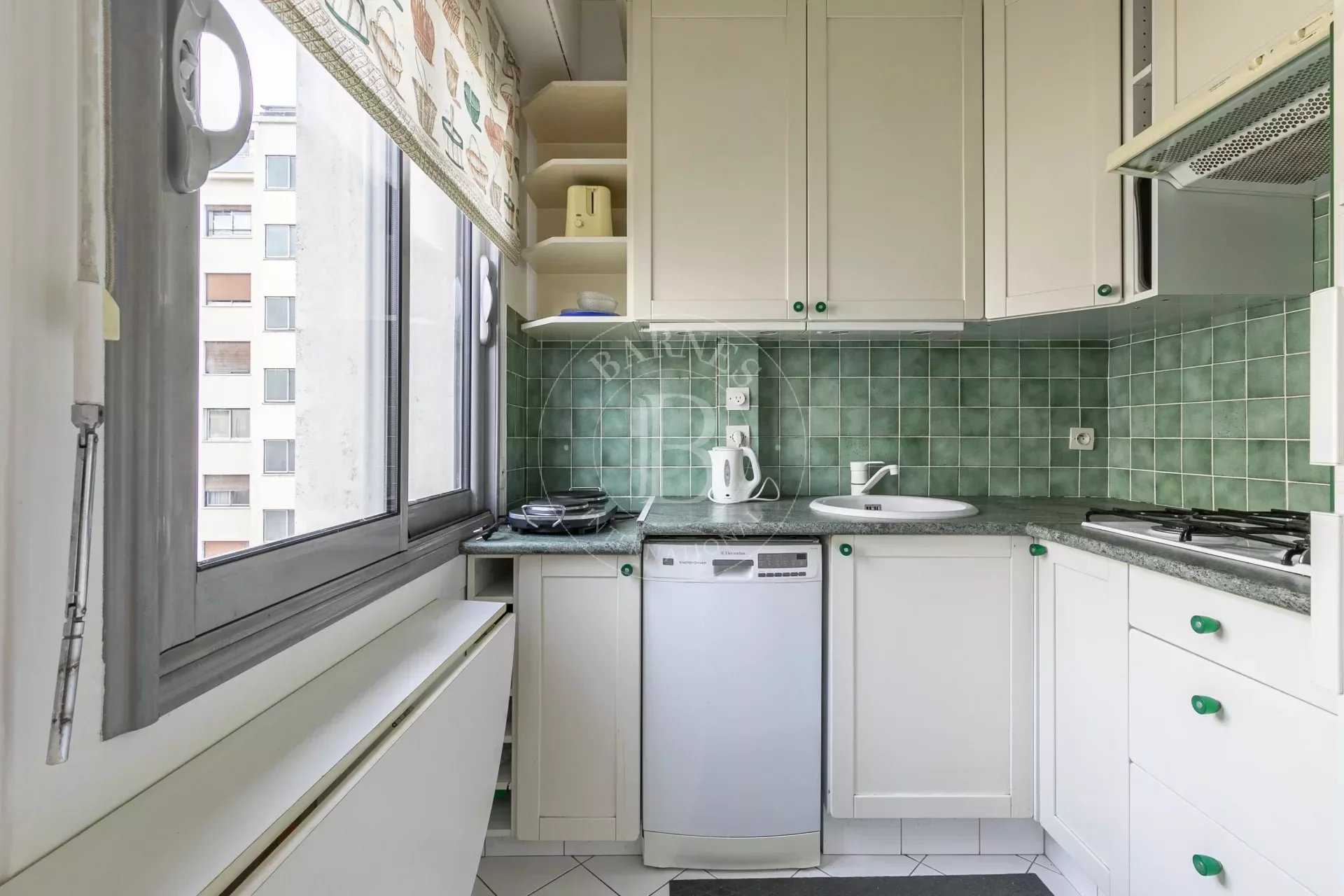 Paris  - Appartement 1 Pièce, 1 Chambre