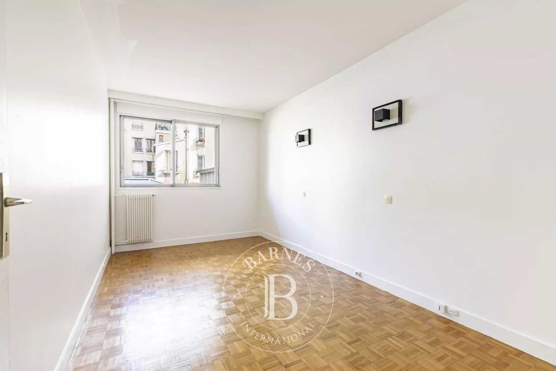 Paris  - Appartement 2 Pi&egrave;ces, 1 Chambre