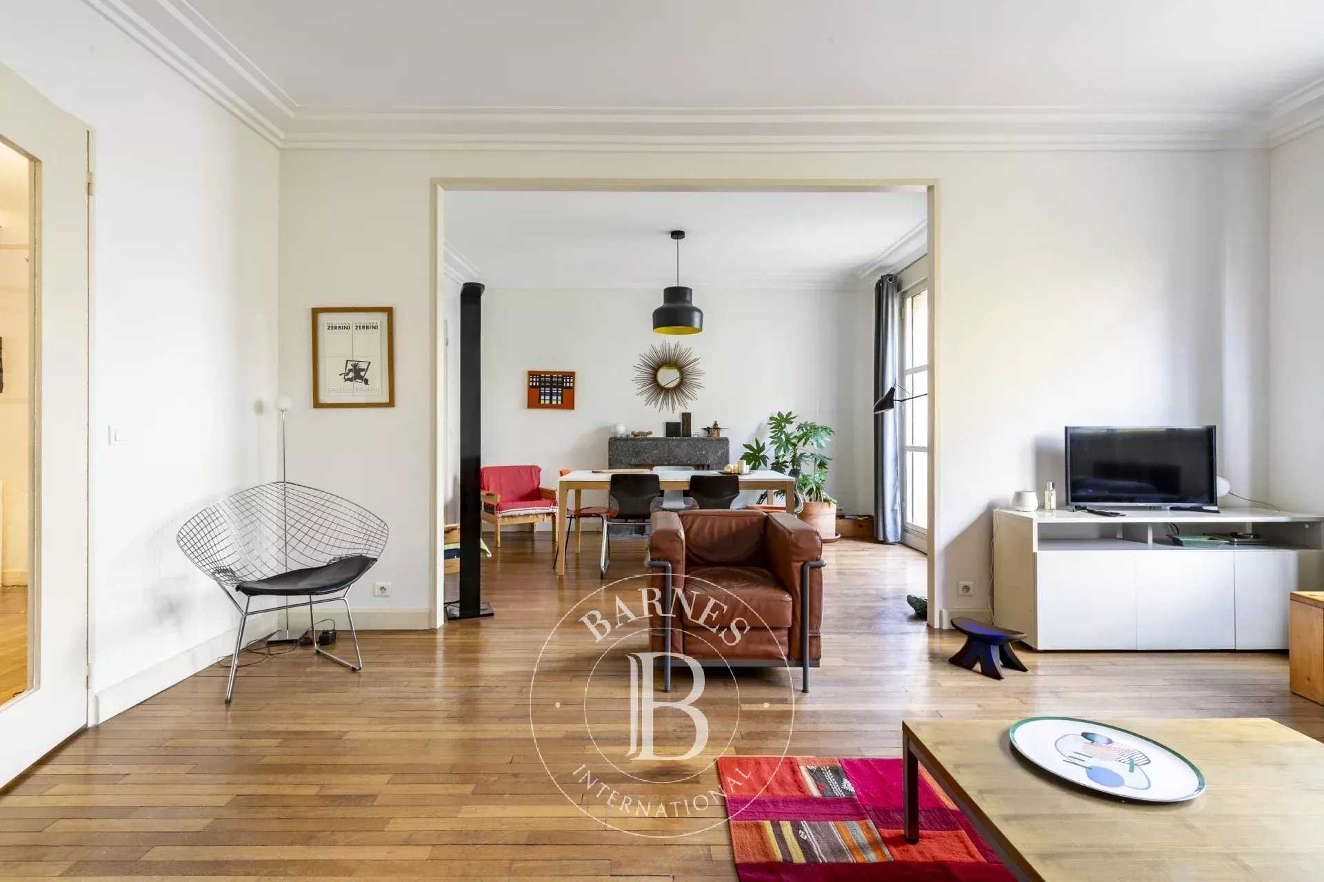 Paris  - Appartement 5 Pièces 3 Chambres