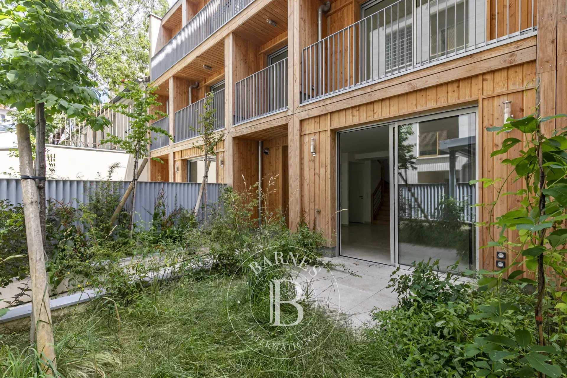 Paris  - House 4 Bedrooms