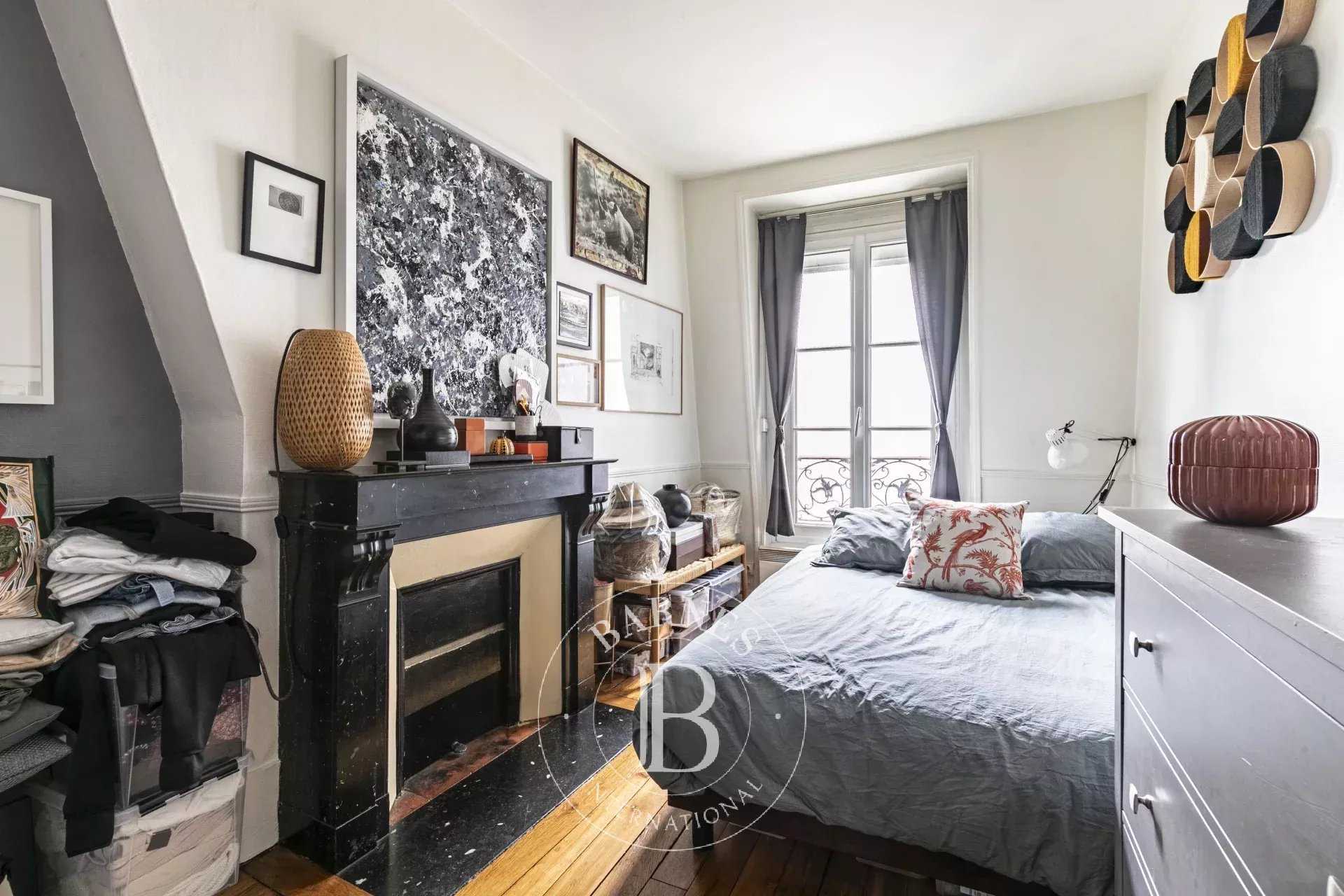 Paris  - Appartement 2 Pièces, 1 Chambre