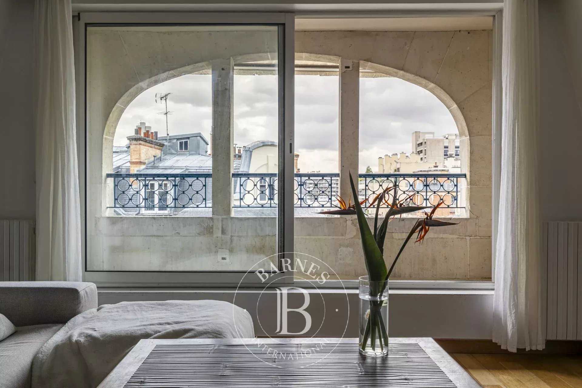 Paris  - Appartement 7 Pi&egrave;ces 4 Chambres