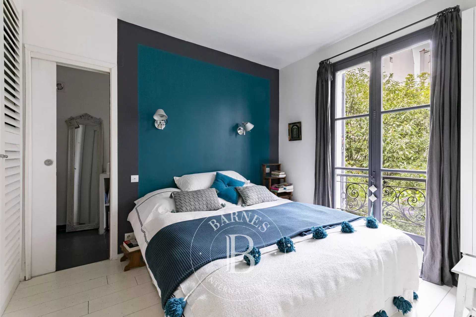 Paris  - Maison 6 Pièces 4 Chambres