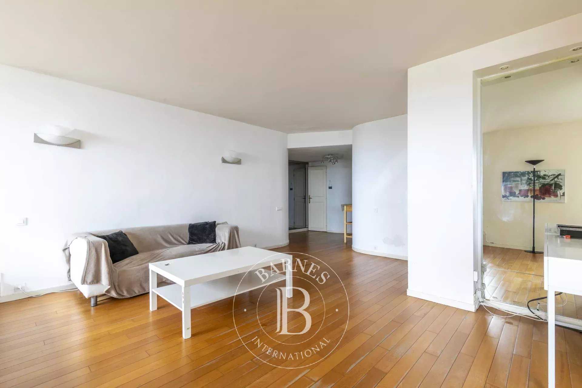 Paris  - Apartment 3 Bedrooms