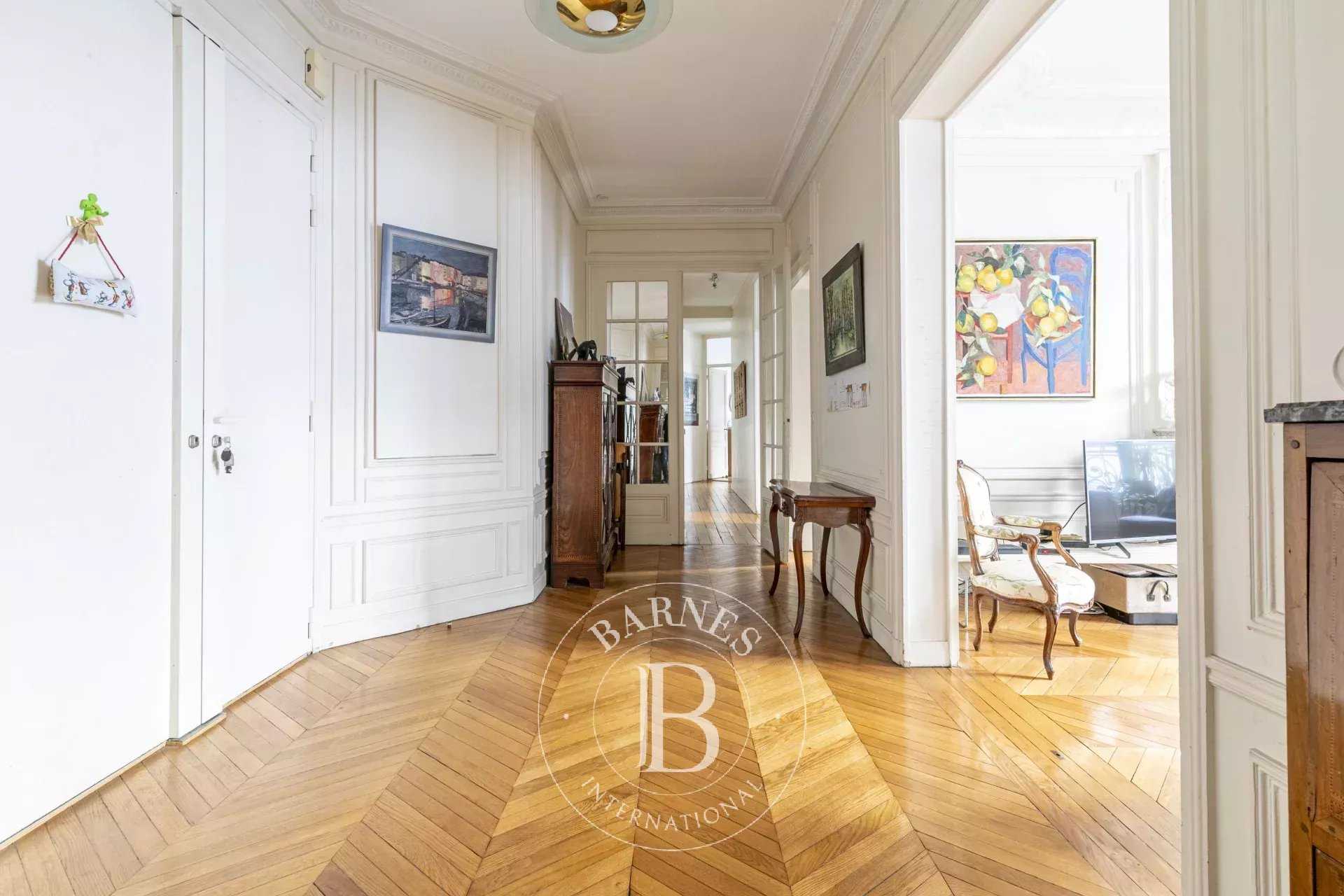 Paris  - Piso 5 Cuartos 3 Habitaciones