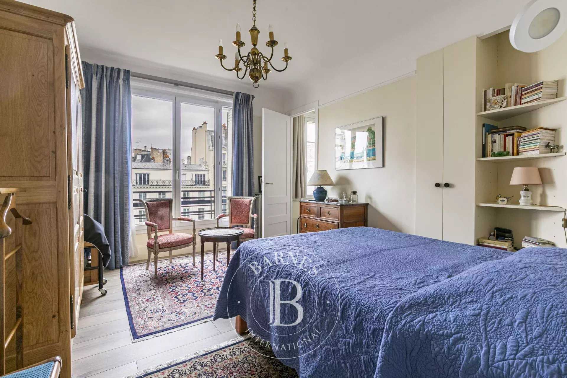 Paris  - Appartement 3 Pièces, 1 Chambre