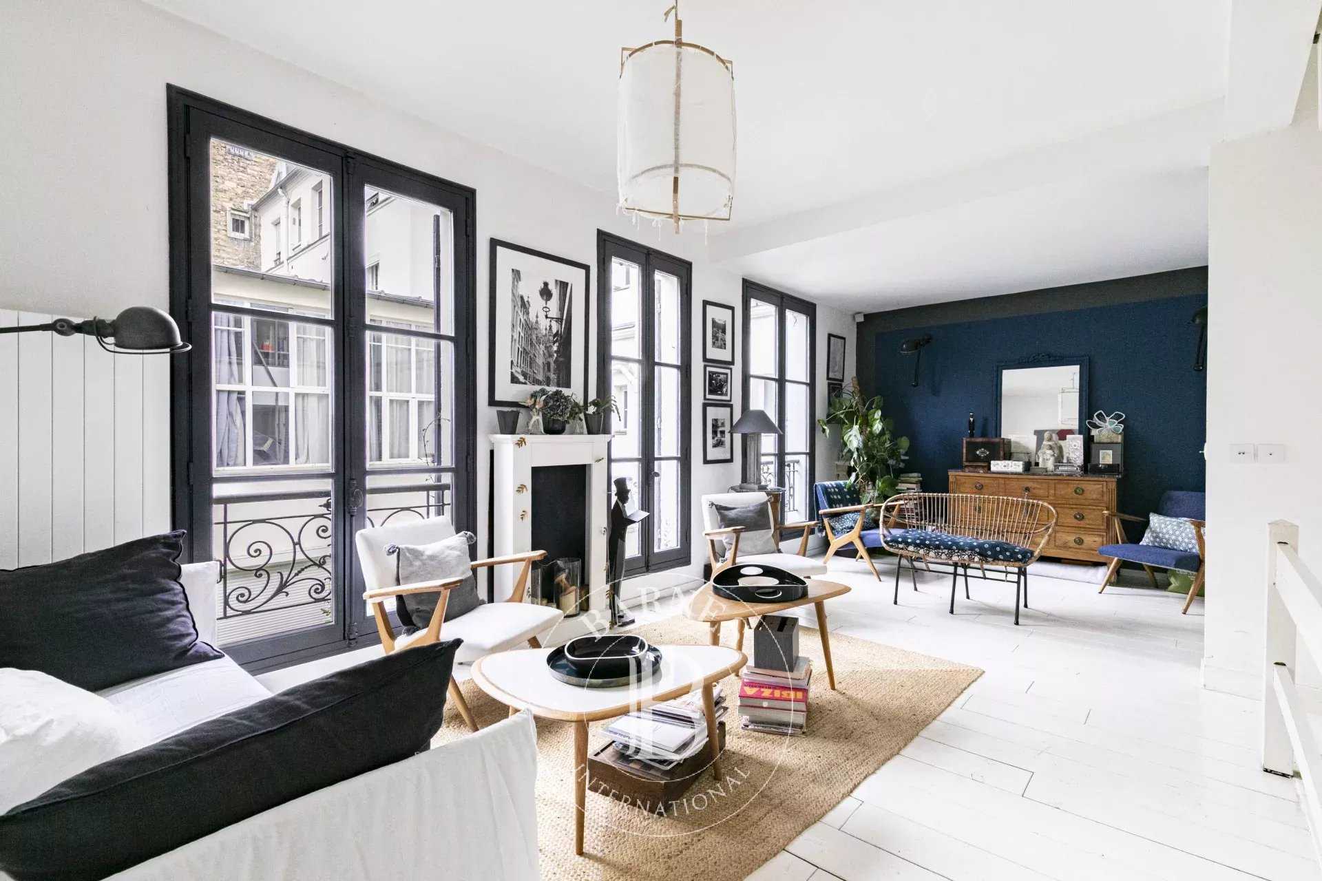 Paris  - Maison 6 Pièces 4 Chambres