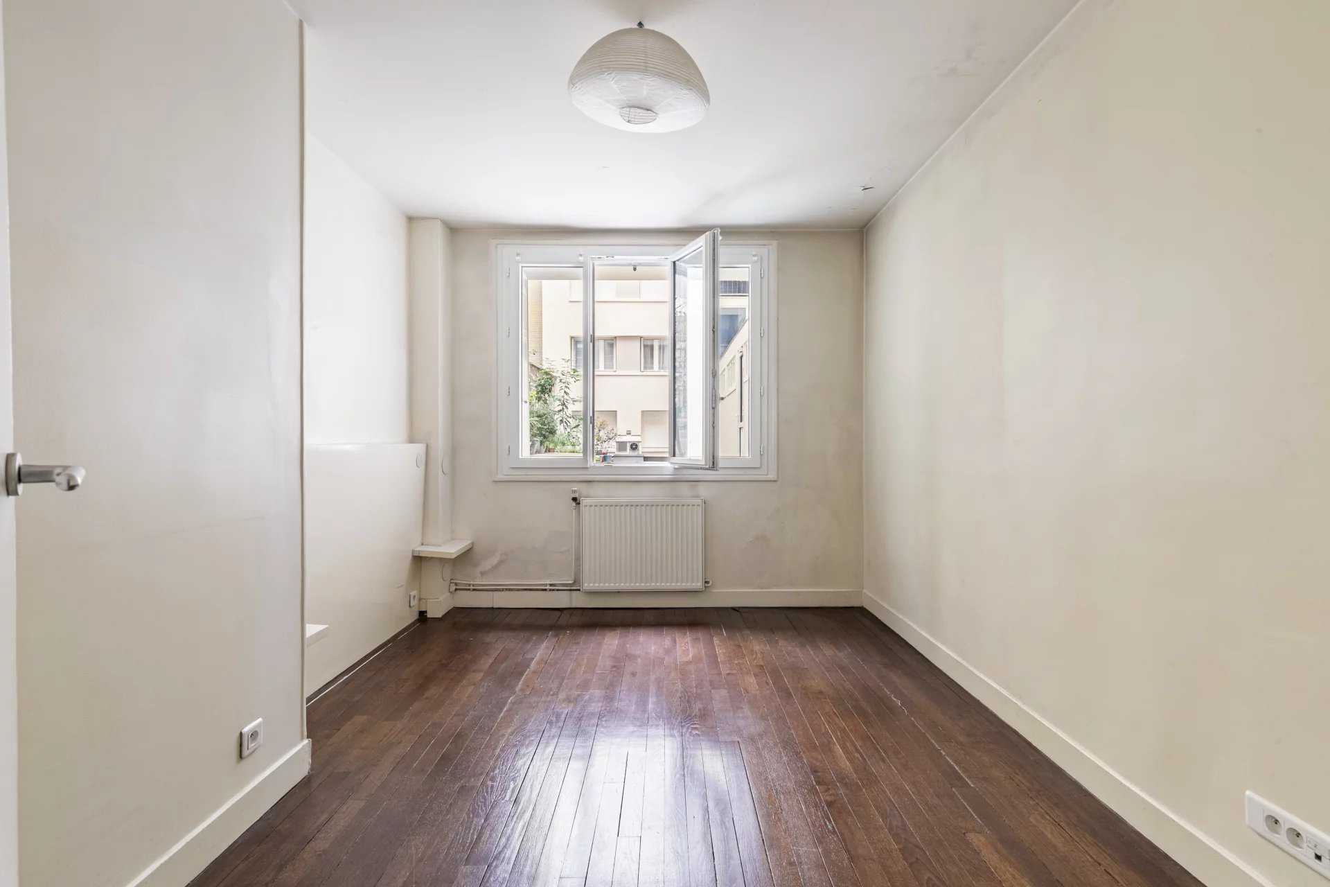 Paris  - Appartement 3 Pi&egrave;ces 2 Chambres