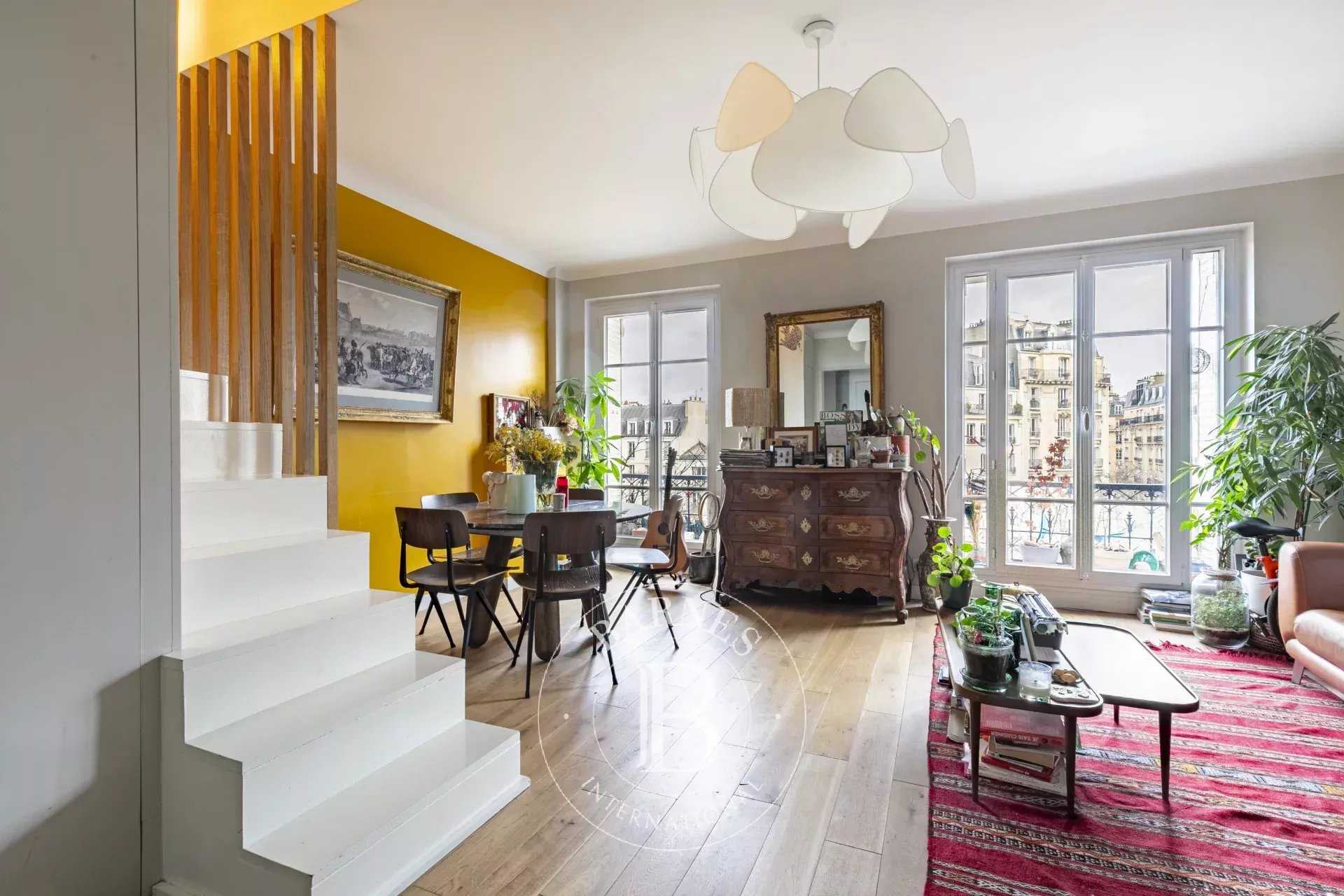 Paris  - Appartement 5 Pi&egrave;ces 4 Chambres