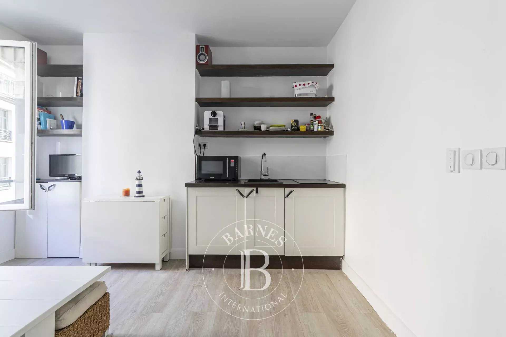 Paris  - Appartement 1 Pièce, 1 Chambre