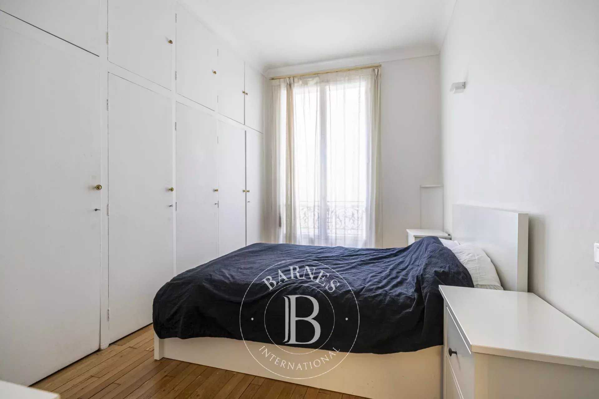 Paris  - Apartment 3 Bedrooms