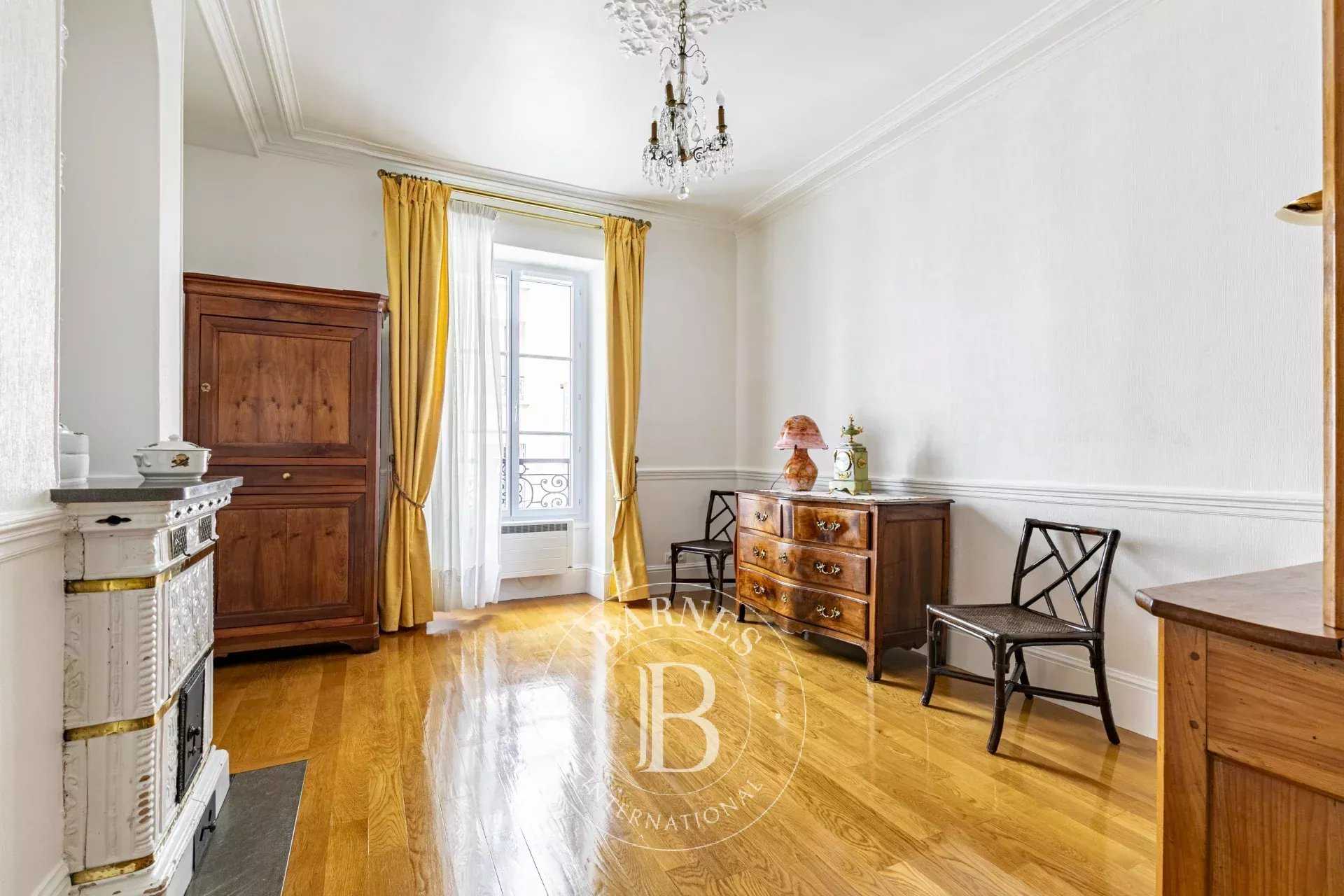 Paris  - Apartment 2 Bedrooms