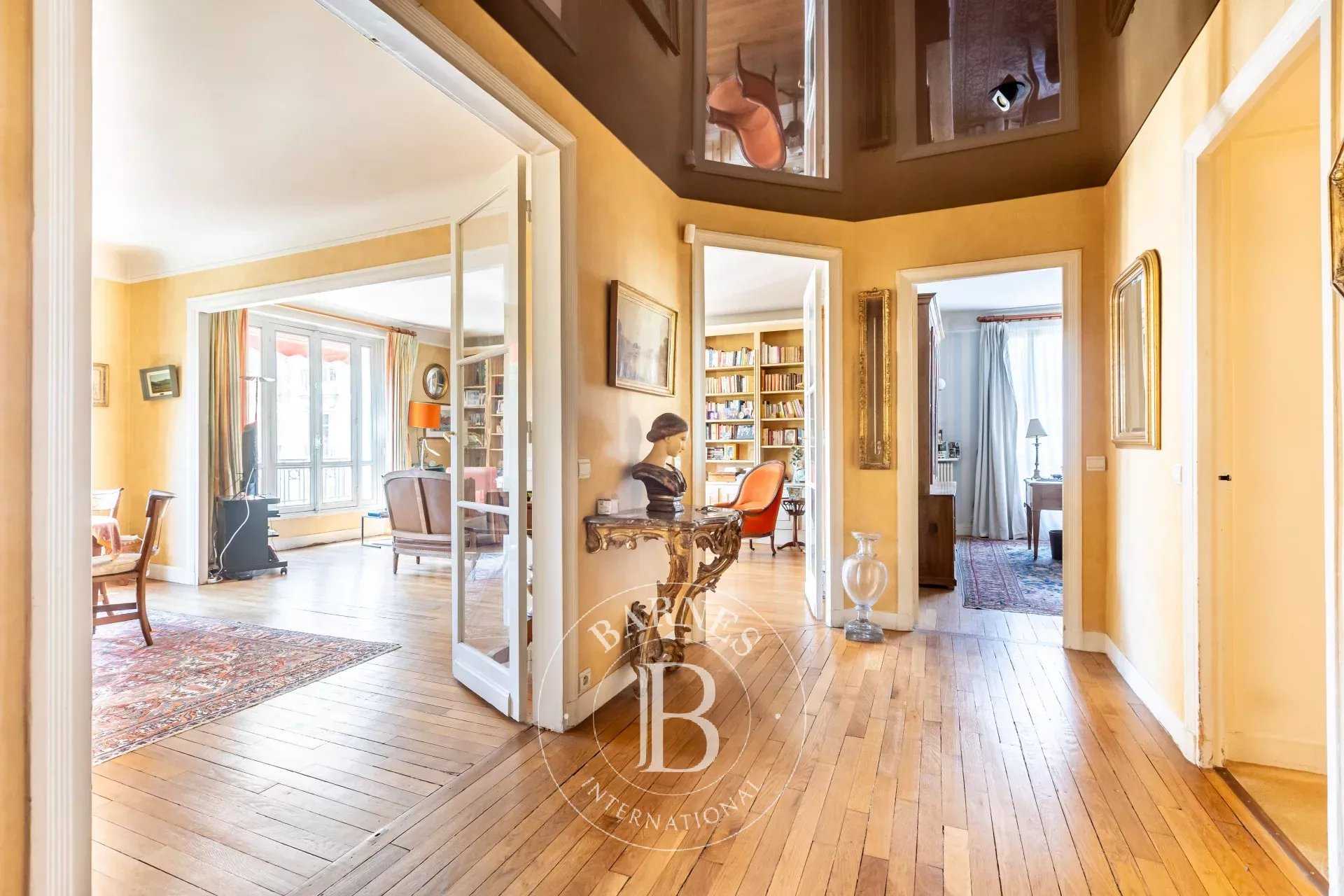 Paris  - Piso 5 Cuartos 3 Habitaciones