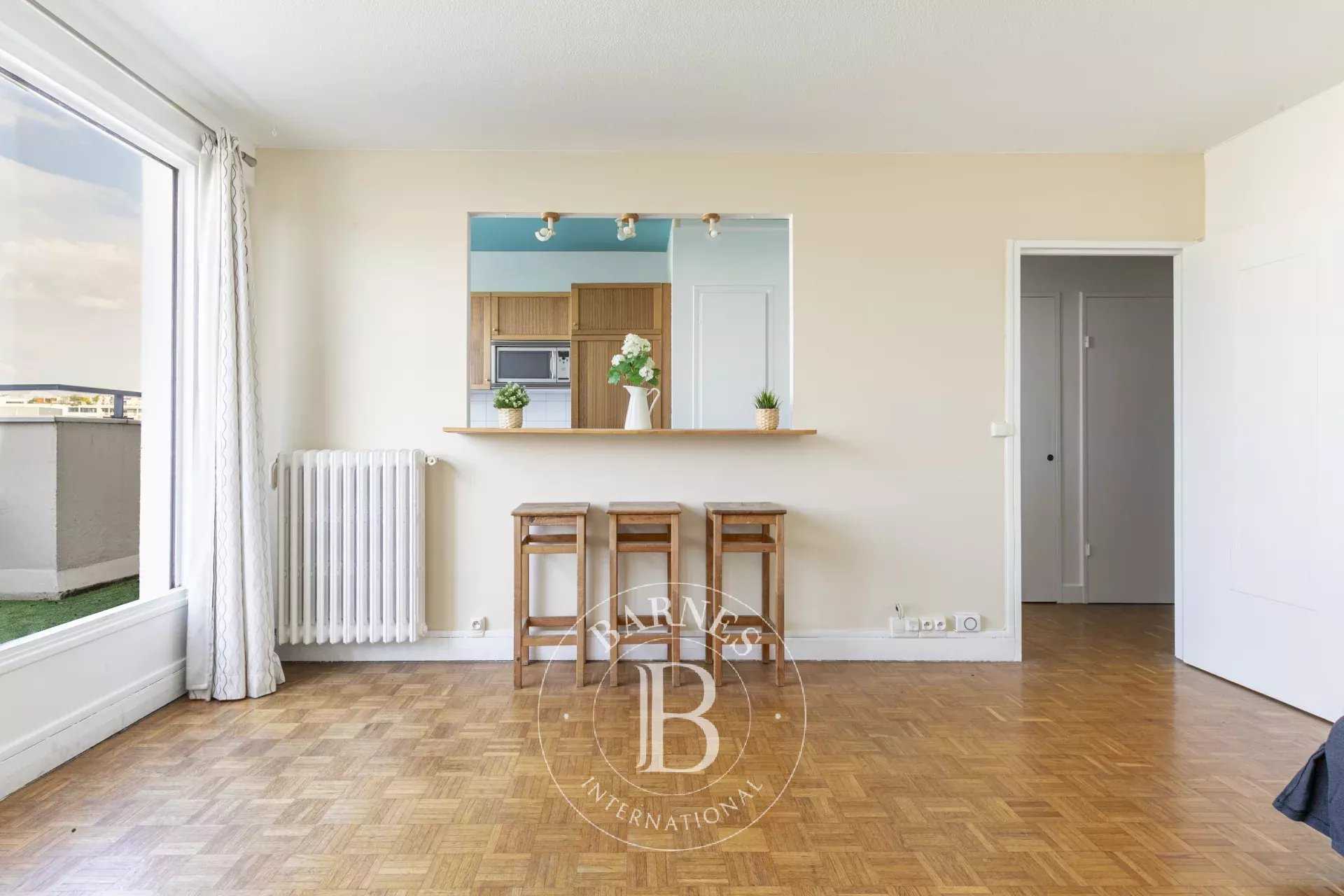 Paris  - Apartment 