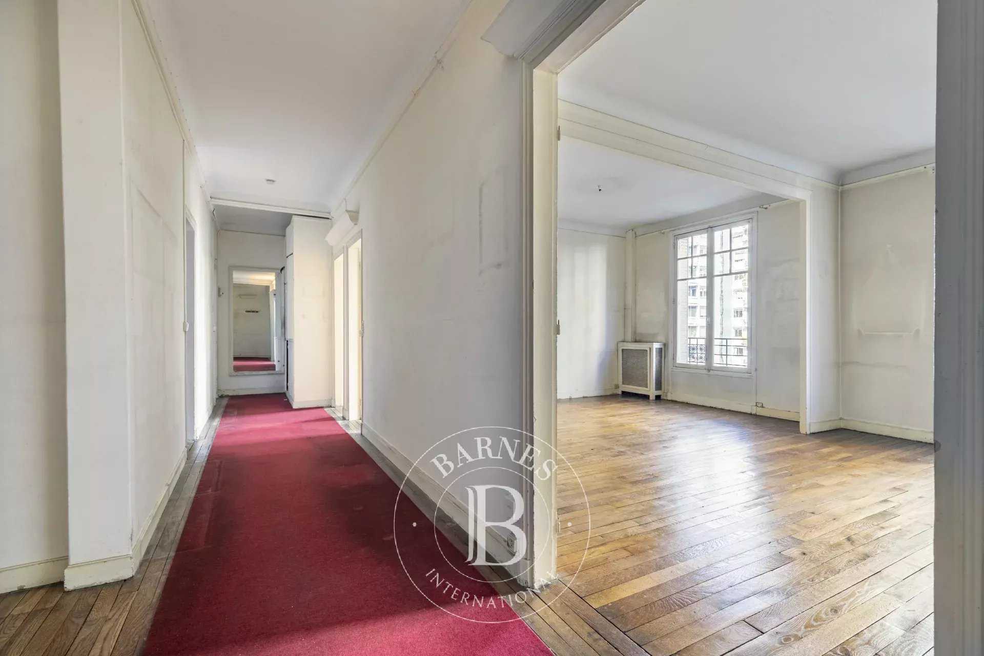 Paris  - Apartment 2 Bedrooms