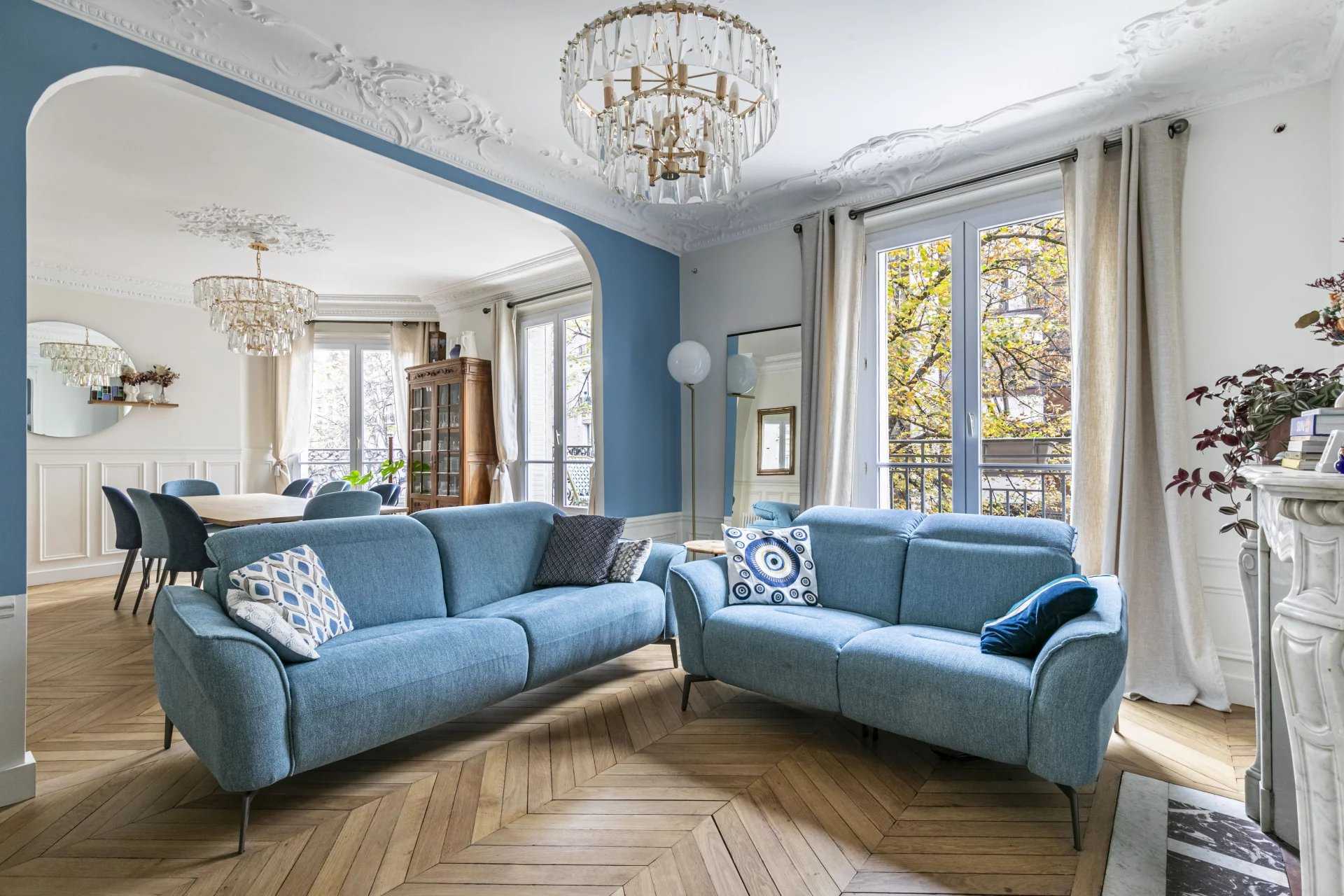 Paris  - Appartement 4 Pi&egrave;ces 2 Chambres