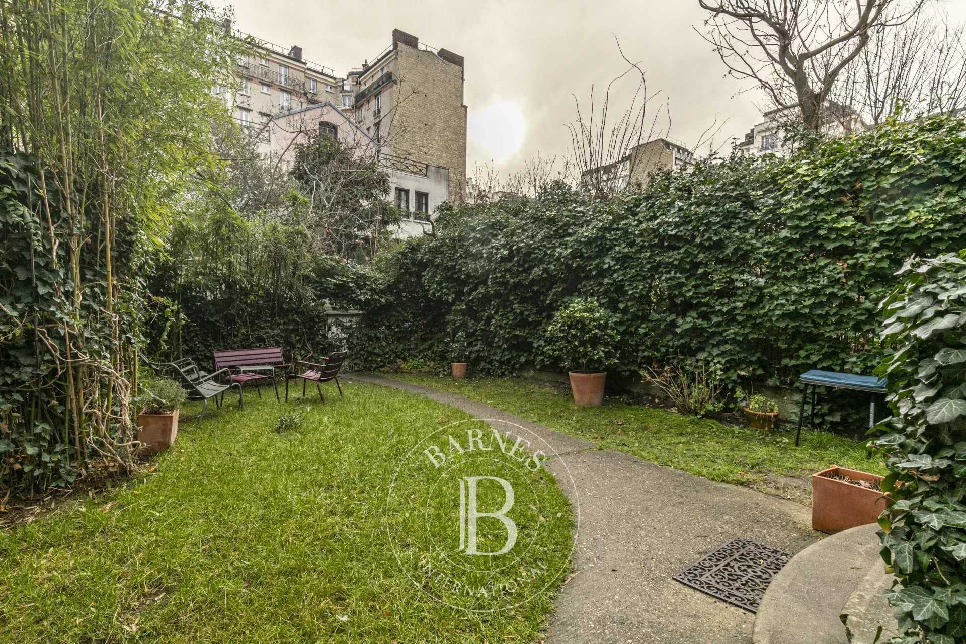 Appartement Paris 75015  -  ref 86686192 (picture 1)