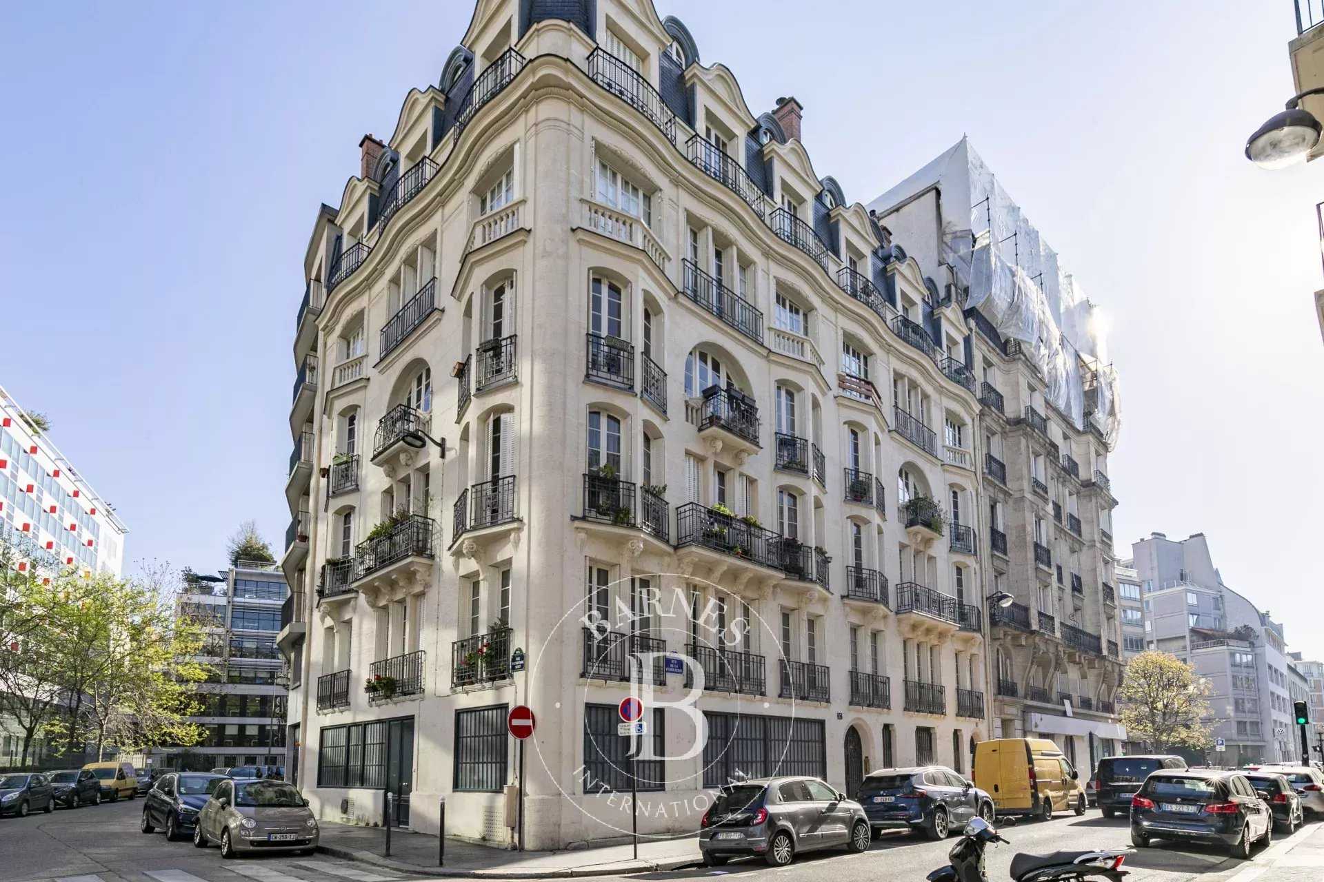 Appartement Paris 75015  -  ref 85823180 (picture 1)