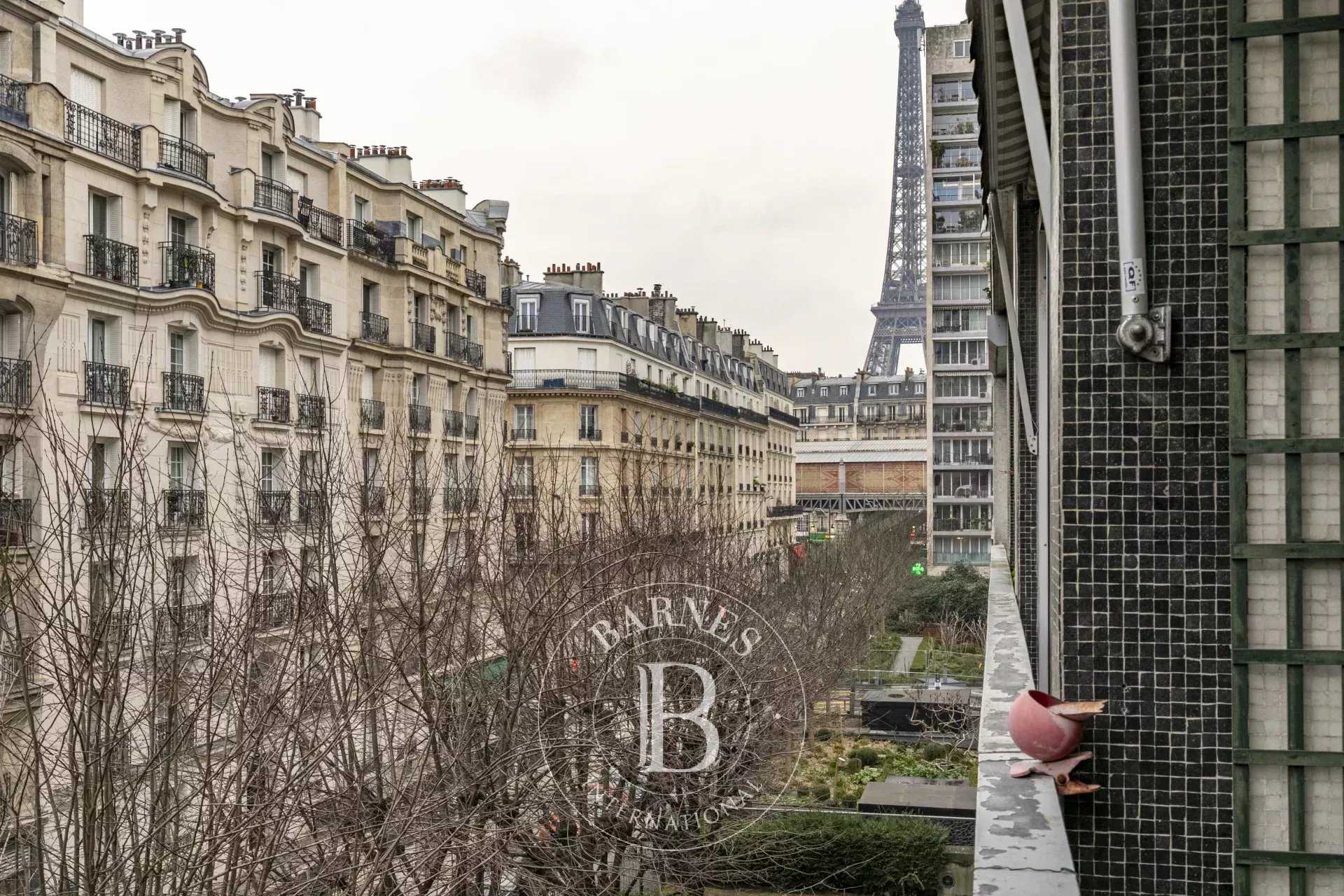 Appartement Paris 75015  -  ref 85633117 (picture 1)