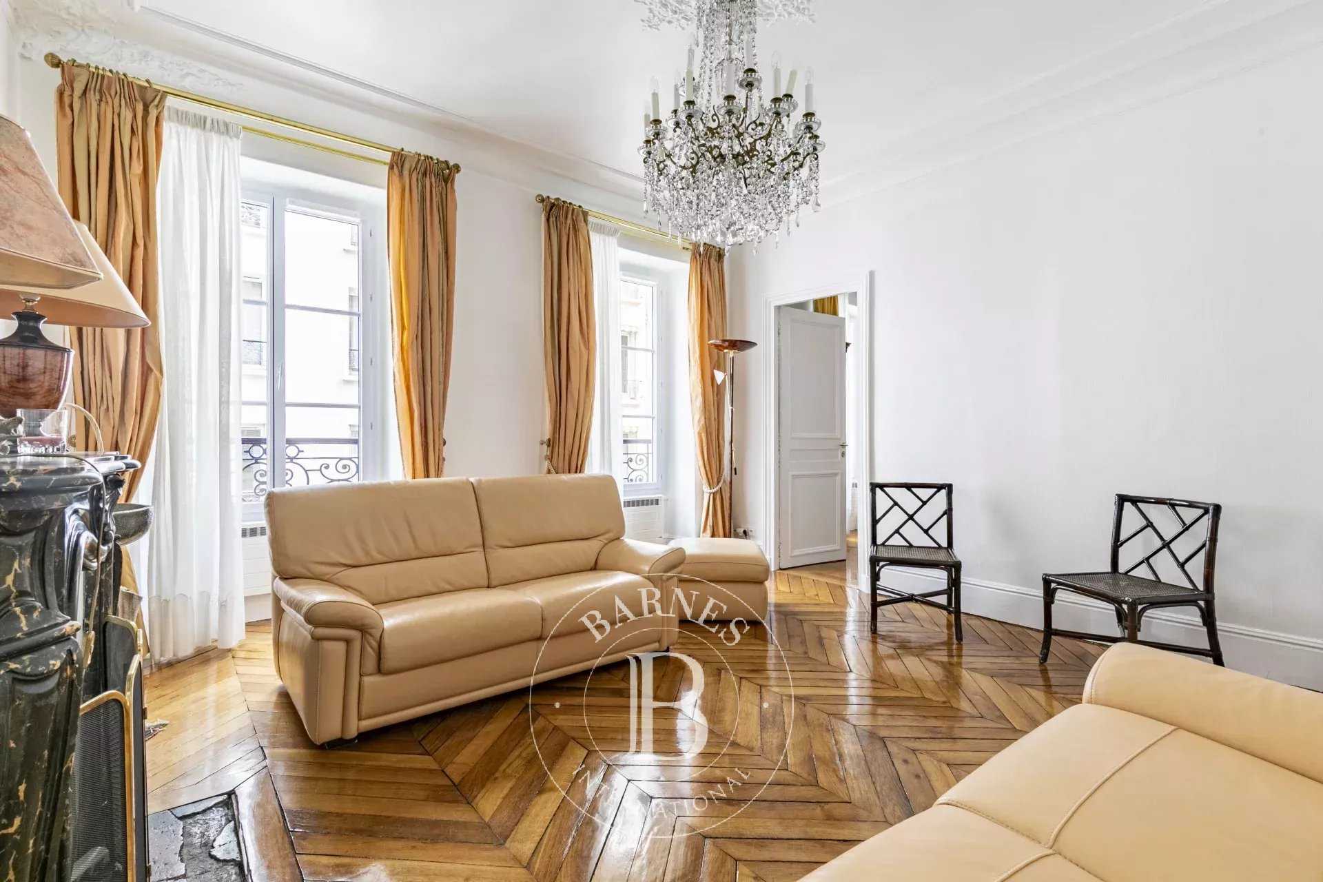Apartment Paris 75015  -  ref 85838237 (picture 2)