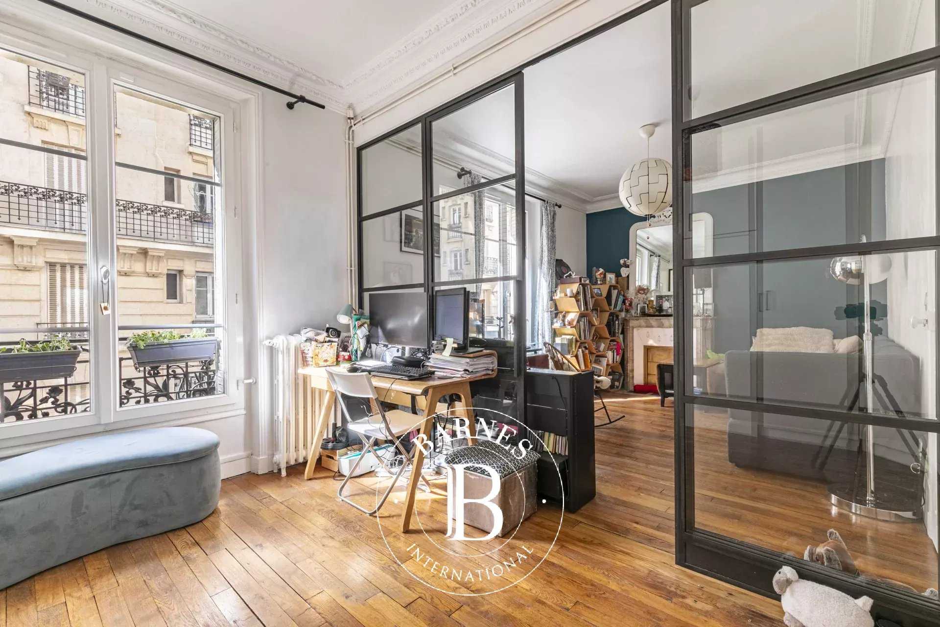 Paris  - Appartement 3 Pi&egrave;ces 2 Chambres