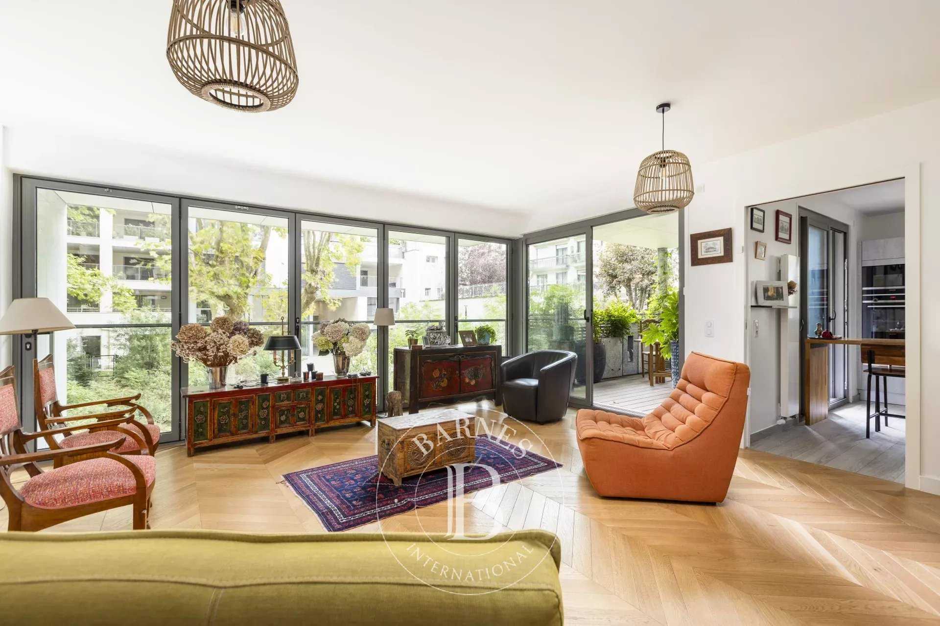 Apartment Paris 75015  -  ref 86194145 (picture 1)