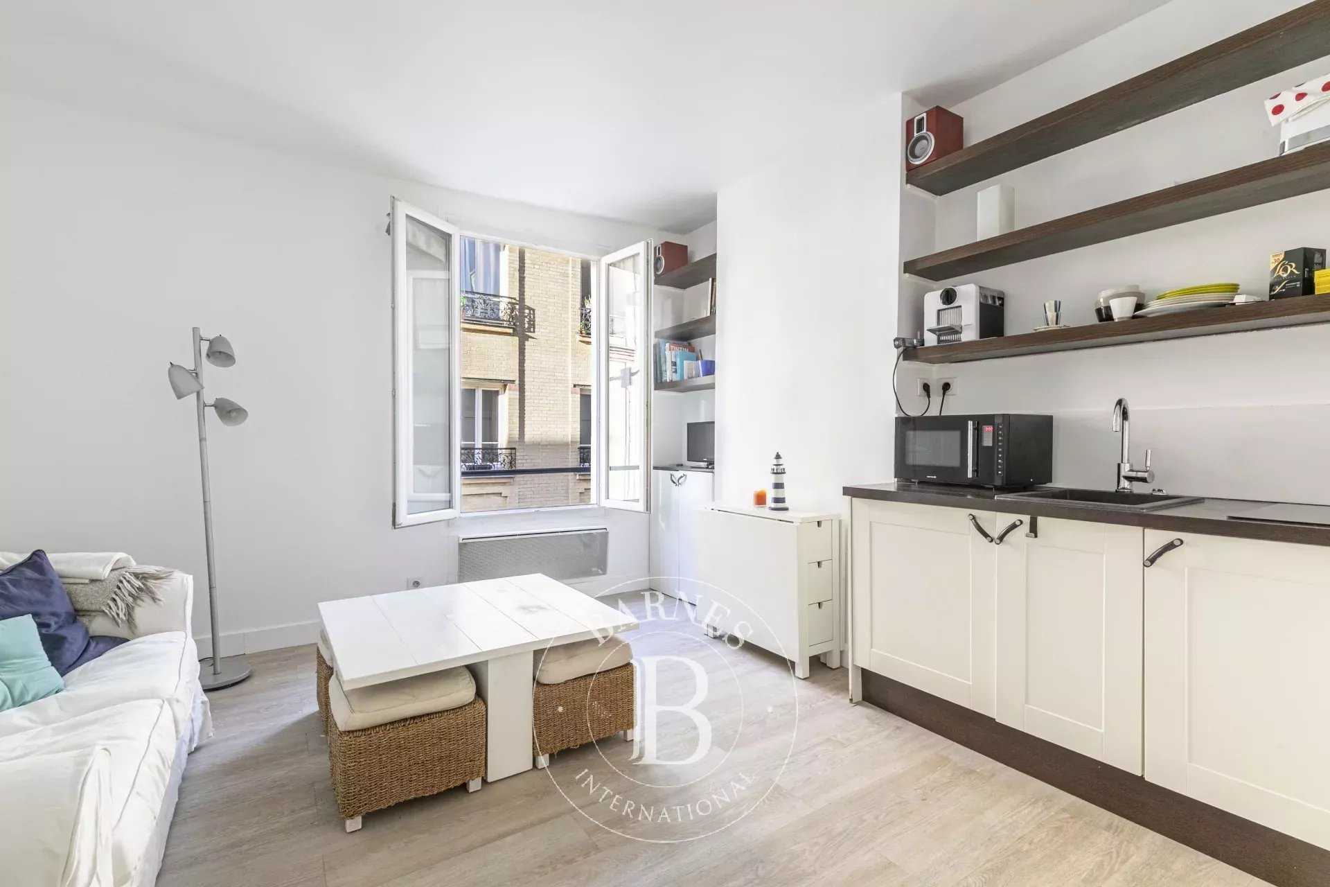 Paris  - Appartement 1 Pièce, 1 Chambre