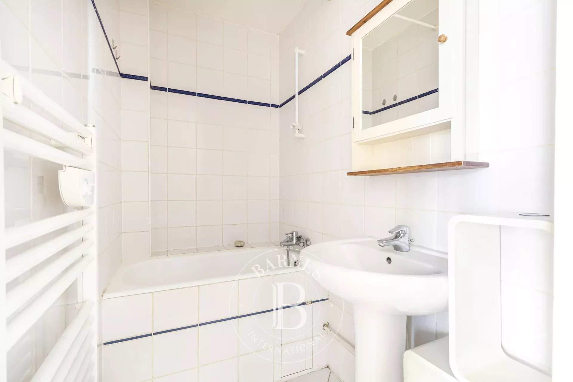 Paris  - Apartment 2 Bedrooms - picture 9