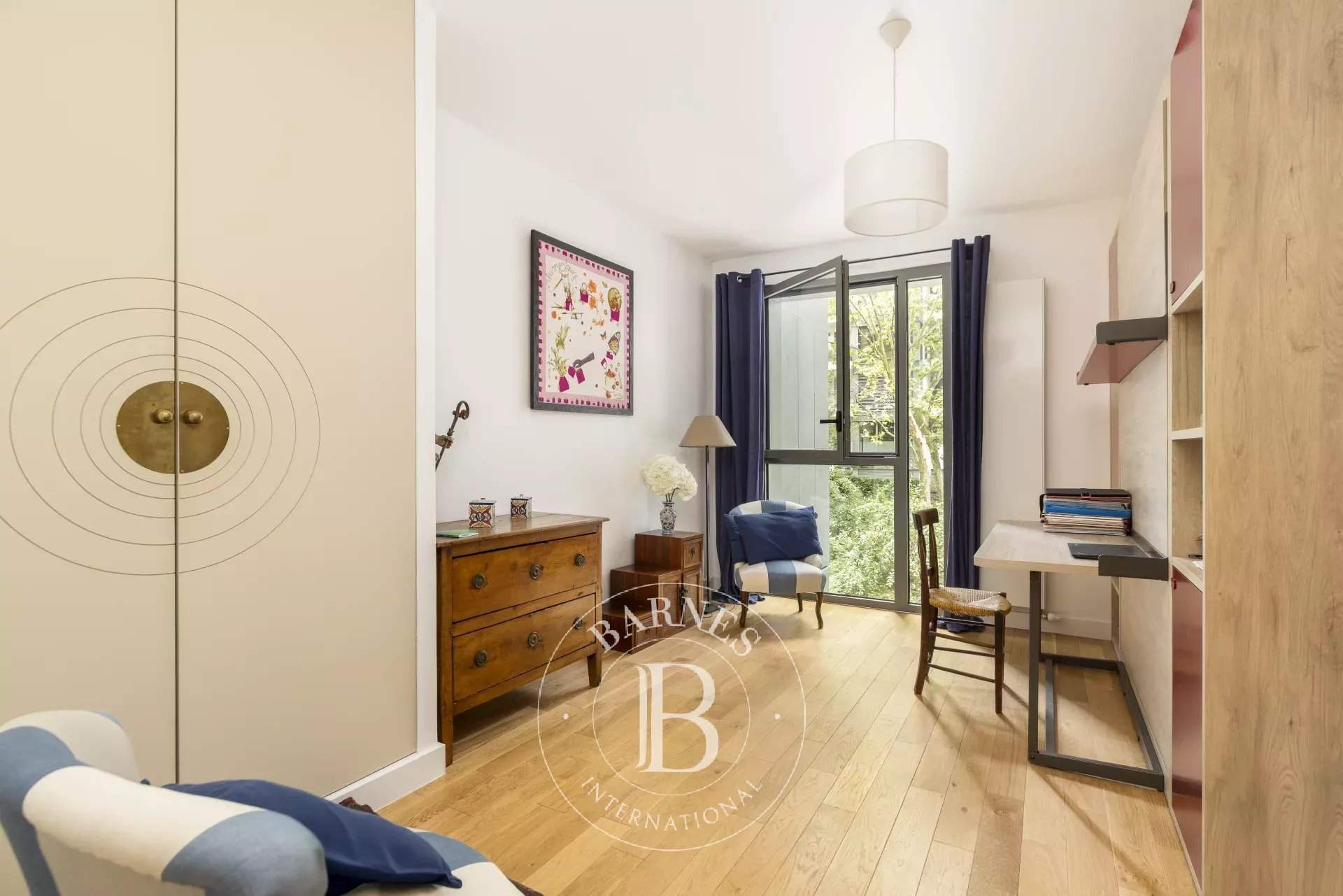 Paris  - Apartment 3 Bedrooms - picture 13