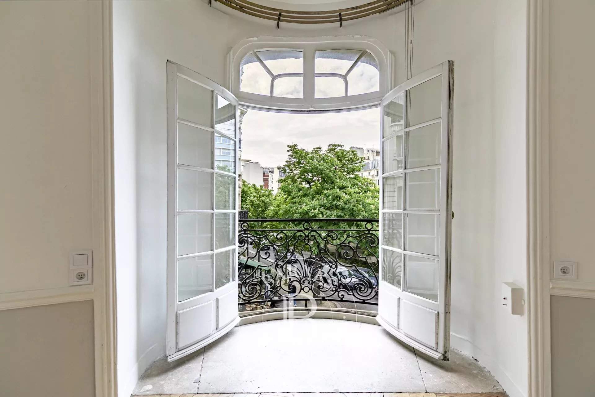 Paris  - Apartment 3 Bedrooms - picture 3