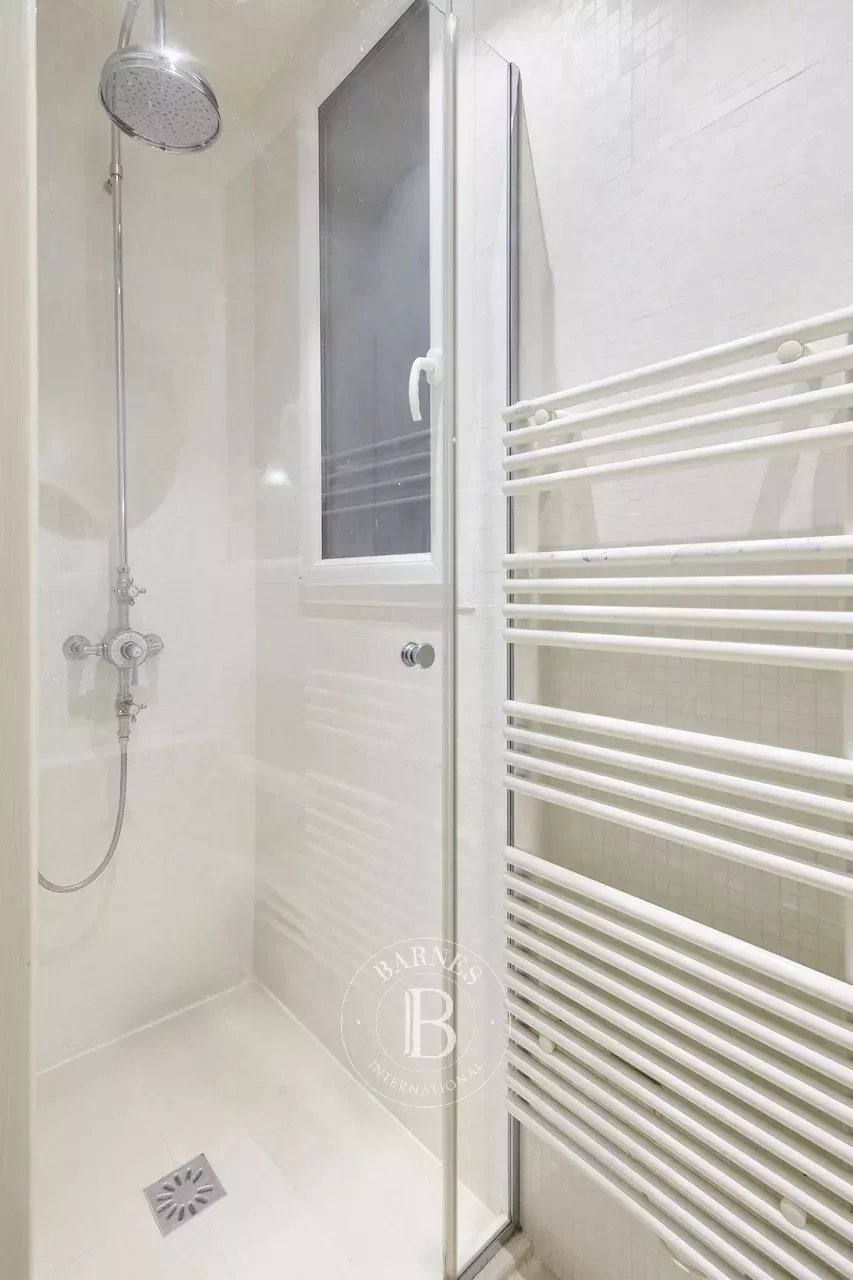 Paris  - Appartement 5 Pi&egrave;ces 3 Chambres - picture 11