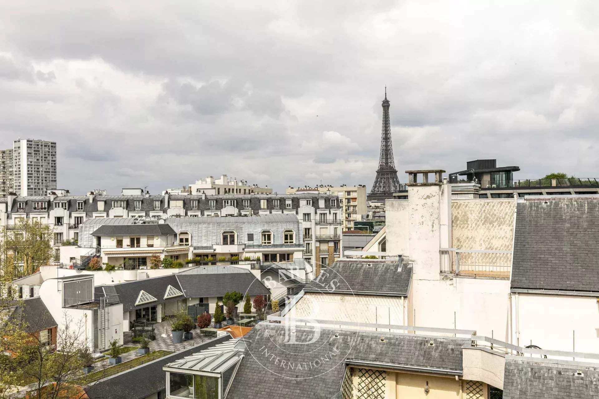 Paris  - Appartement 7 Pi&egrave;ces 4 Chambres - picture 5