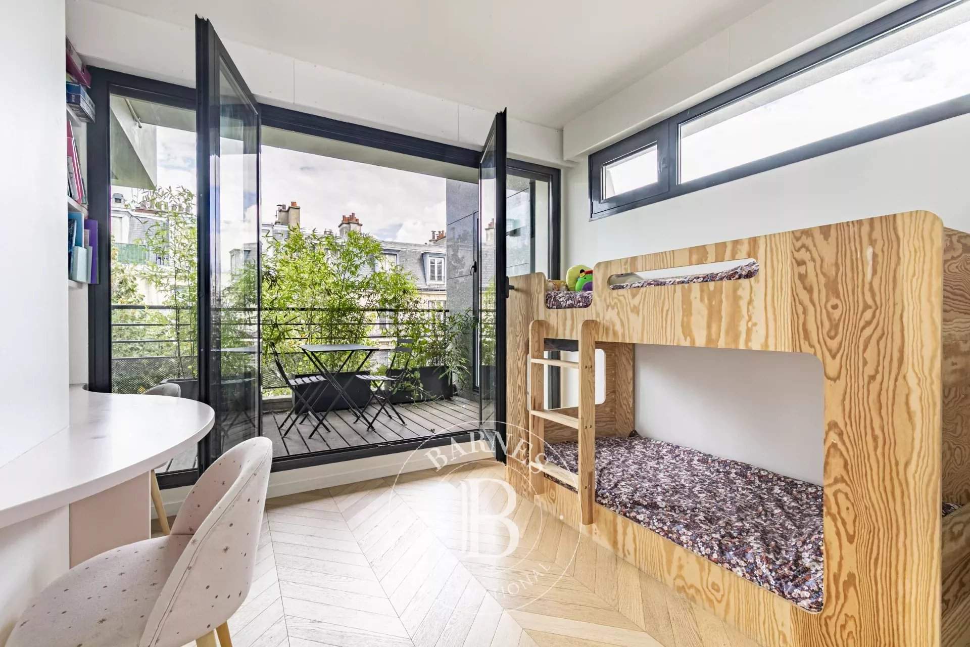 Paris  - Apartment 4 Bedrooms - picture 8