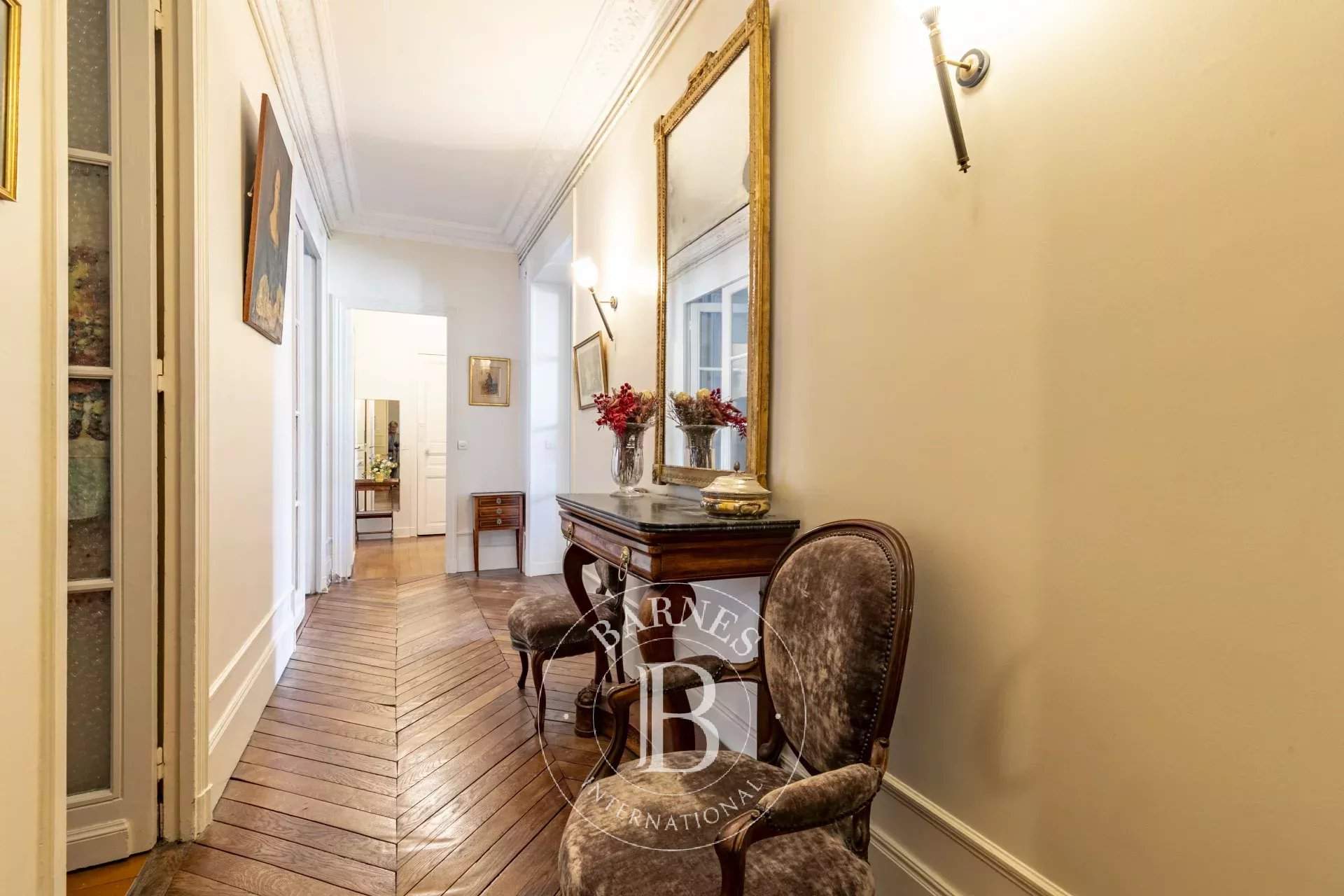 Paris  - Appartement 4 Pi&egrave;ces 2 Chambres - picture 7